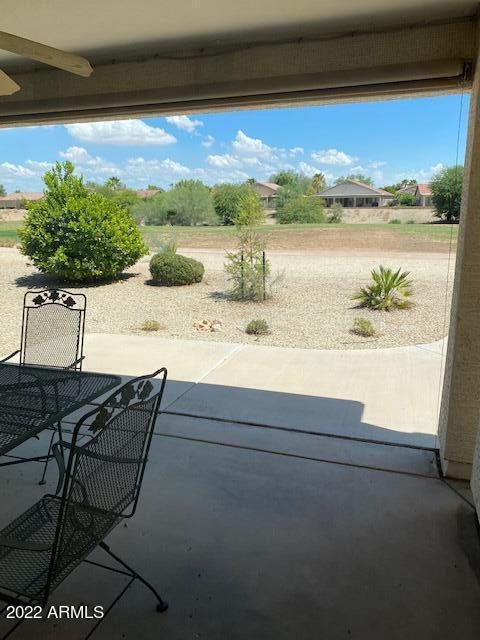2415 E Hancock Trail Property Photo 2