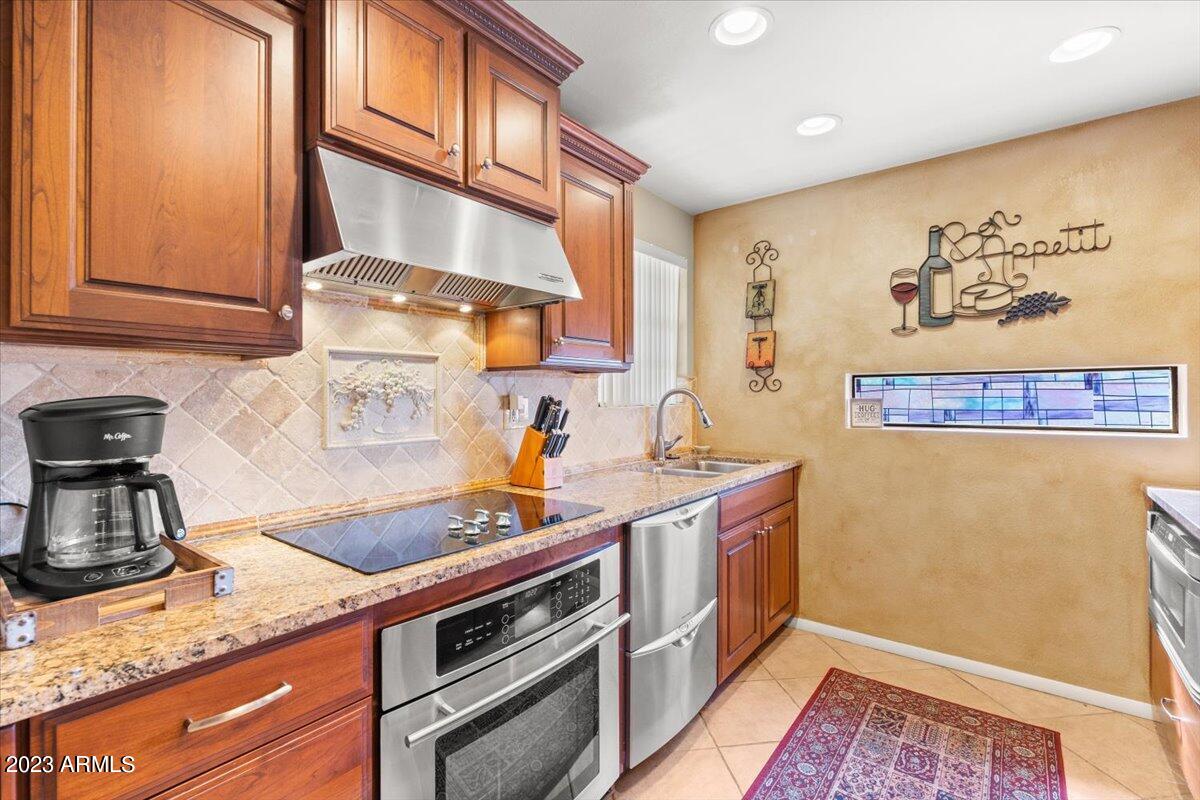 10017 E Mountain View Road Property Photo 15