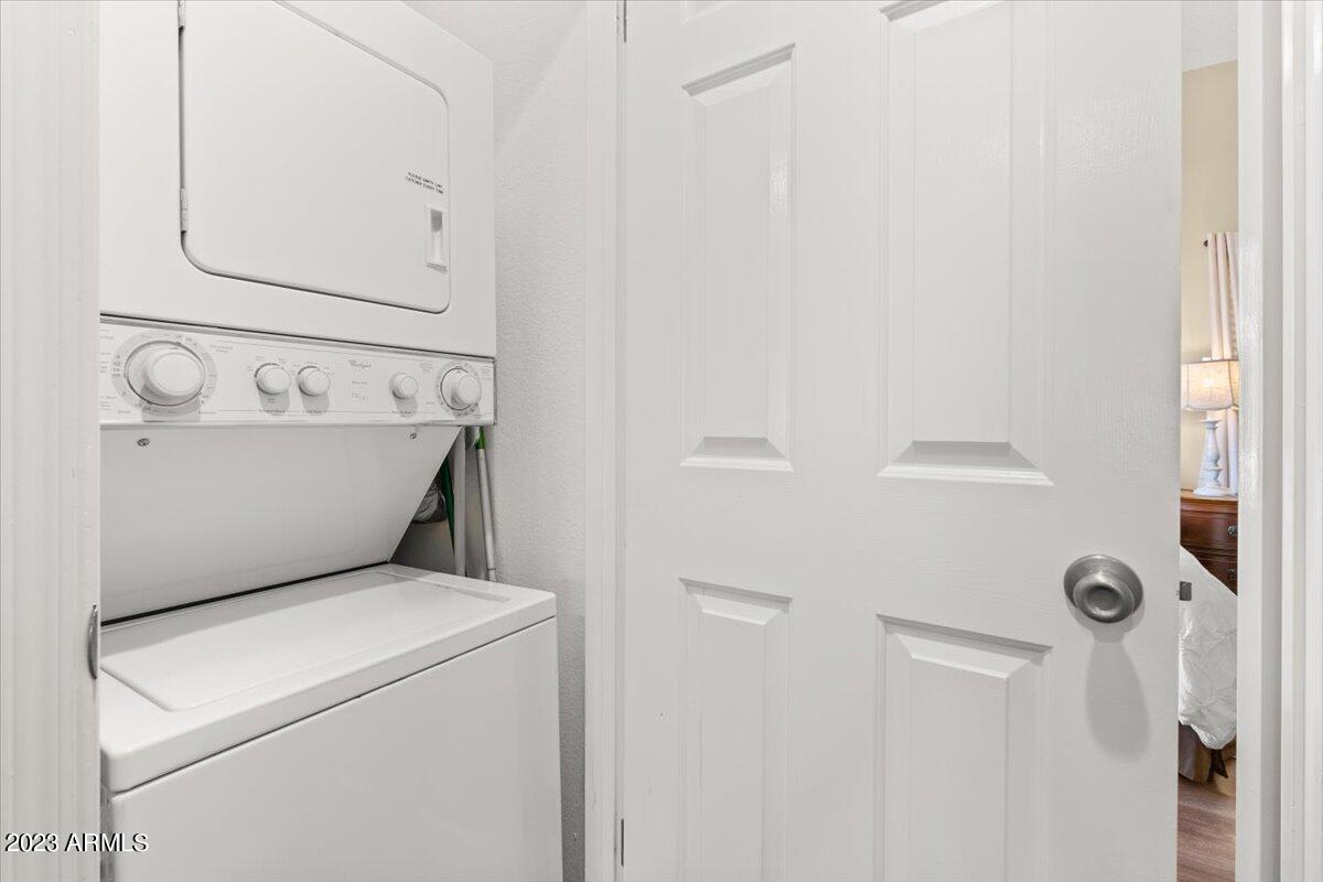10017 E Mountain View Road Property Photo 22