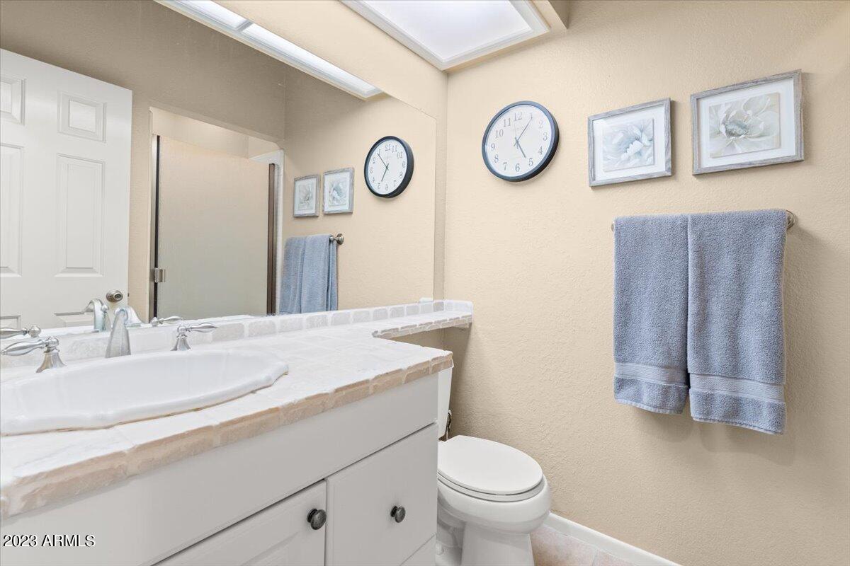10017 E Mountain View Road Property Photo 23