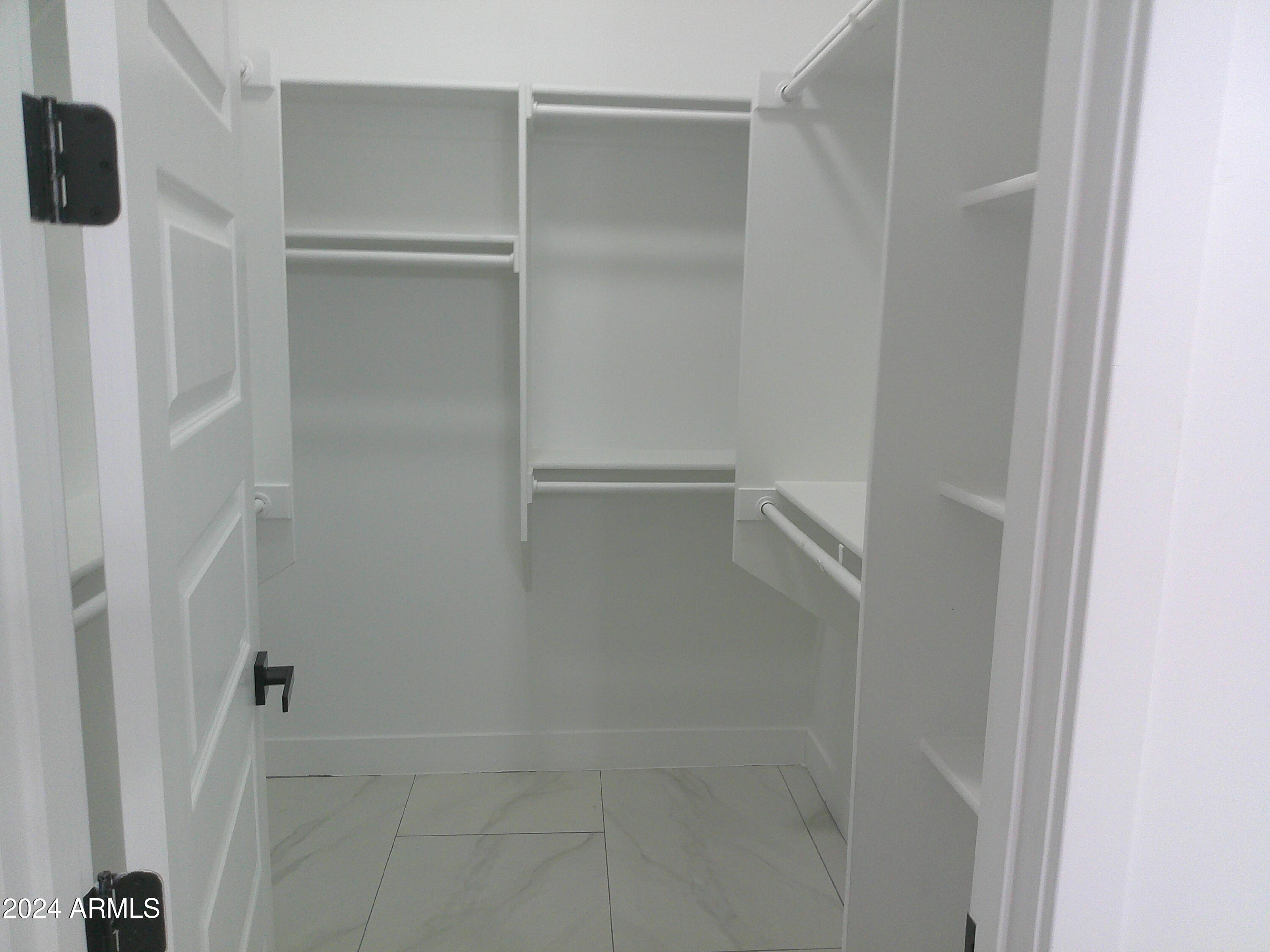 846 N Pueblo Drive Property Photo 4