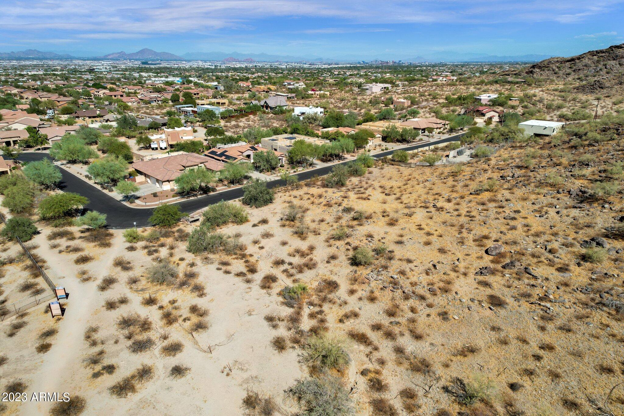 2105 E Beth Drive Property Photo 26