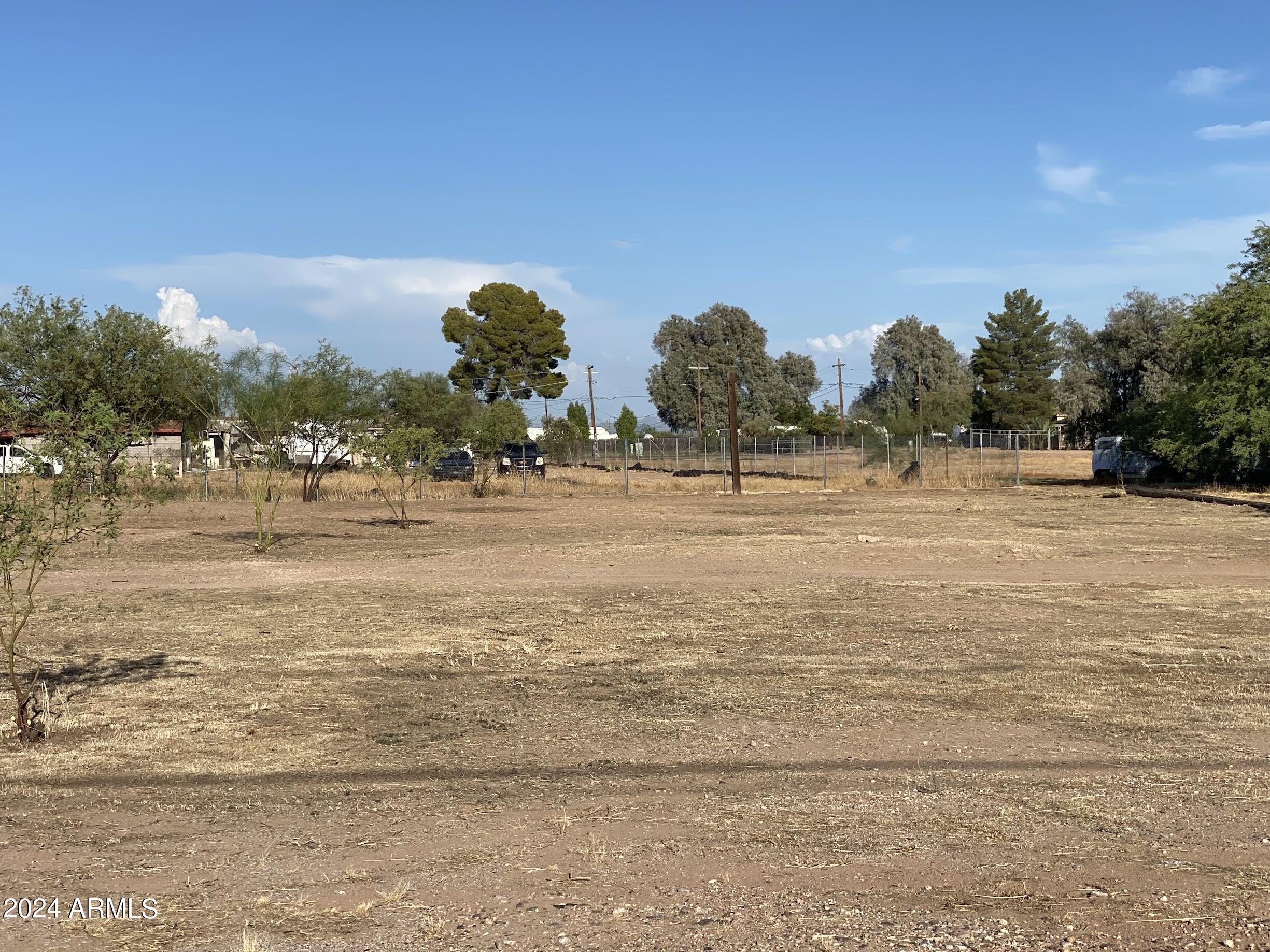 1045 S Arizona Boulevard Property Photo 6