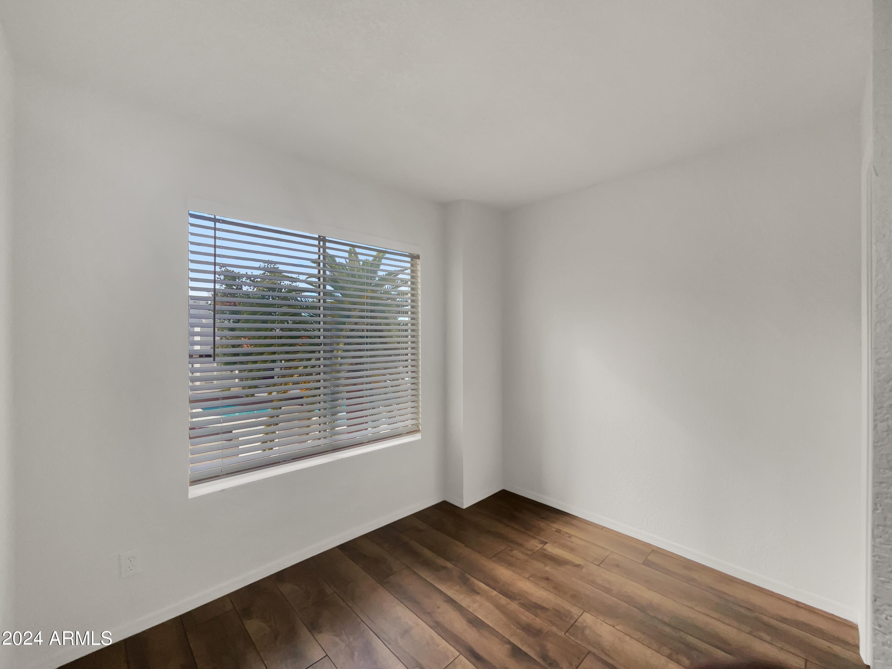 4730 W Northern Avenue Property Photo 13