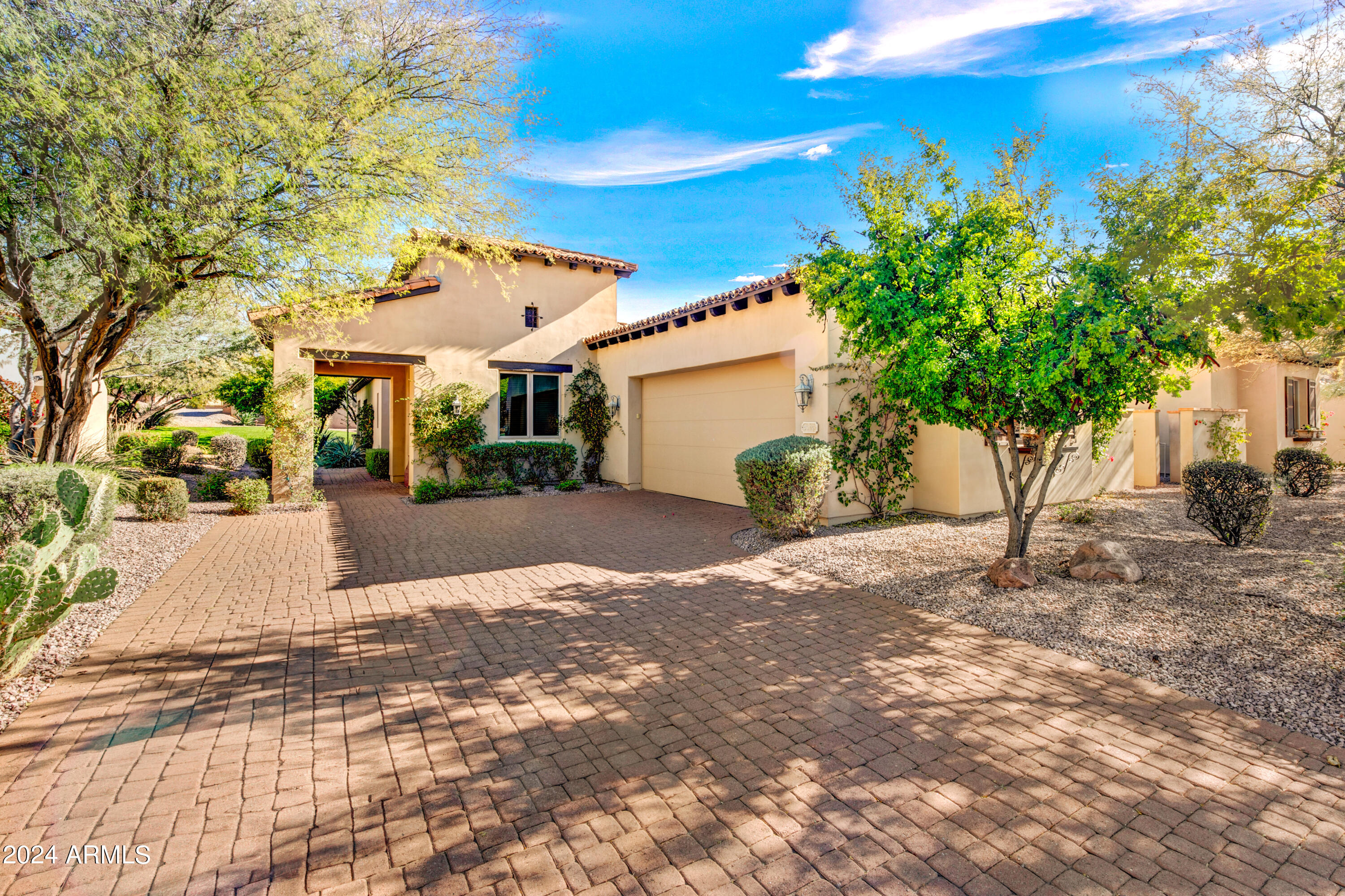 3105 S Amble Pass Property Photo 1