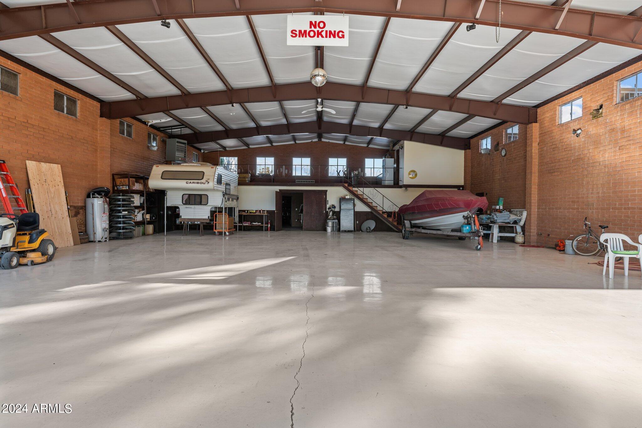51414 W Pete Road Property Photo 51