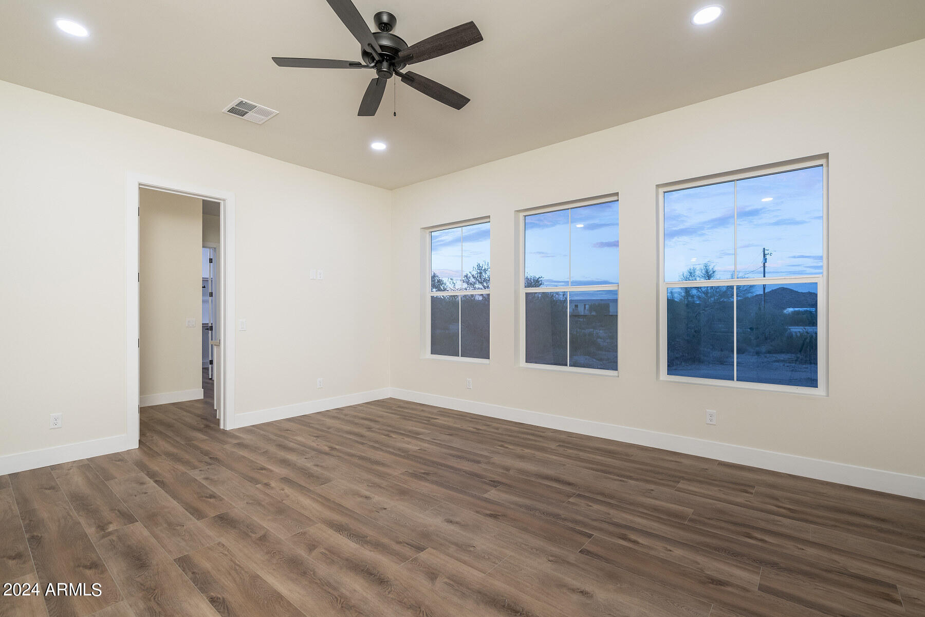 28968 N Phoebe Place N Property Photo 16