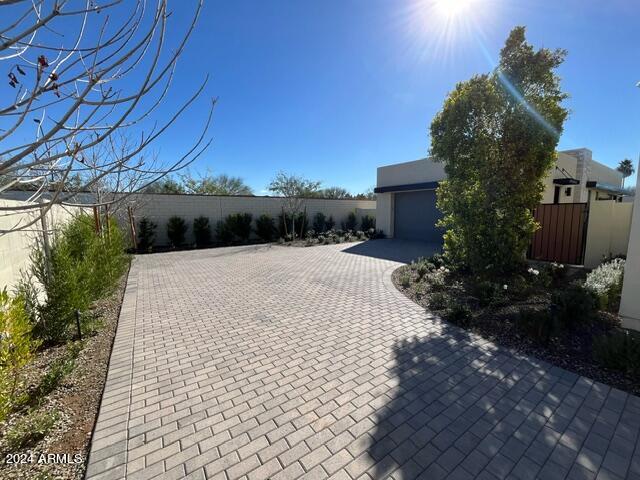 5769 S Joshua Tree Lane Property Photo 18