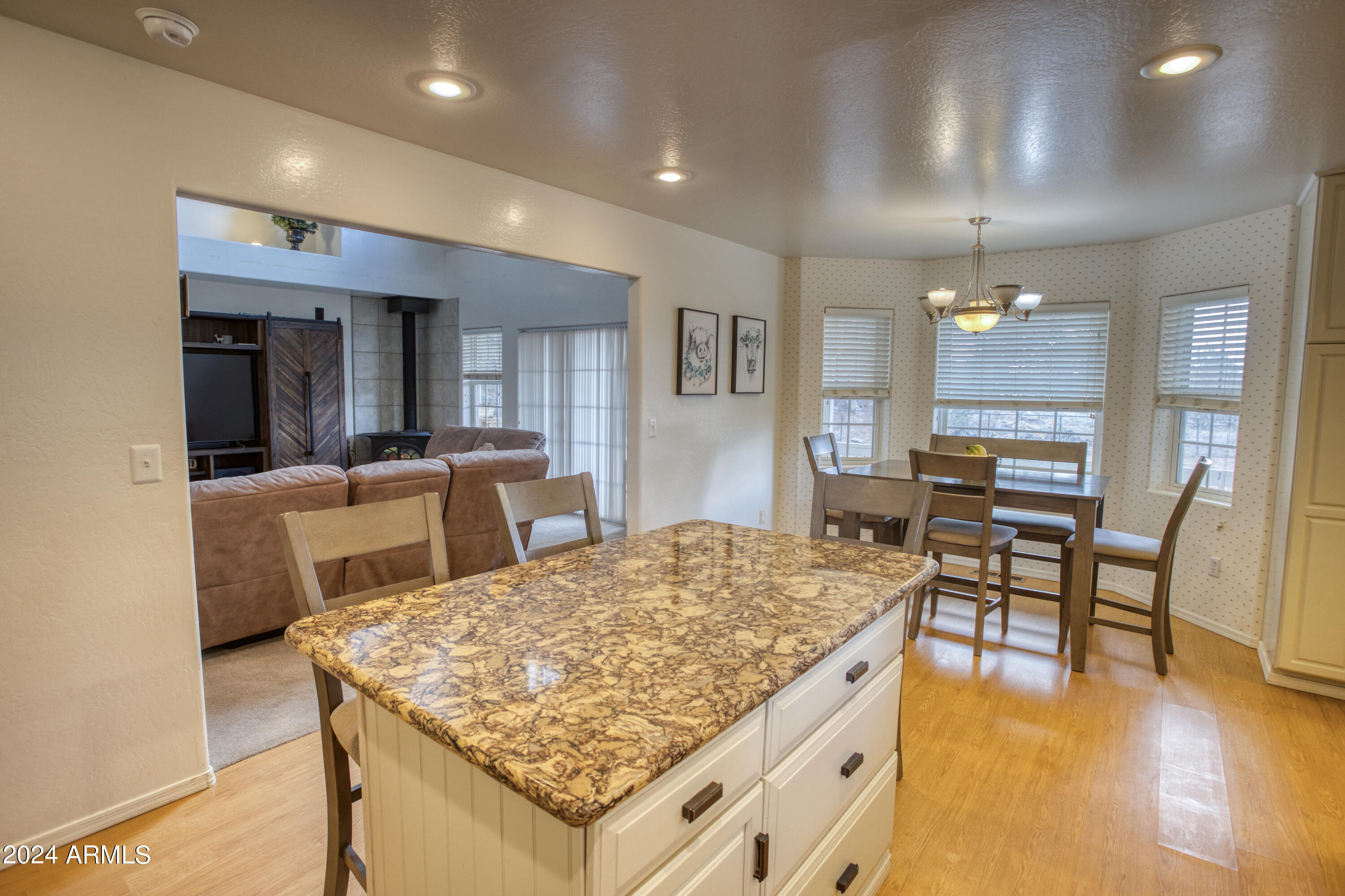 837 Jokers Wild Property Photo 12