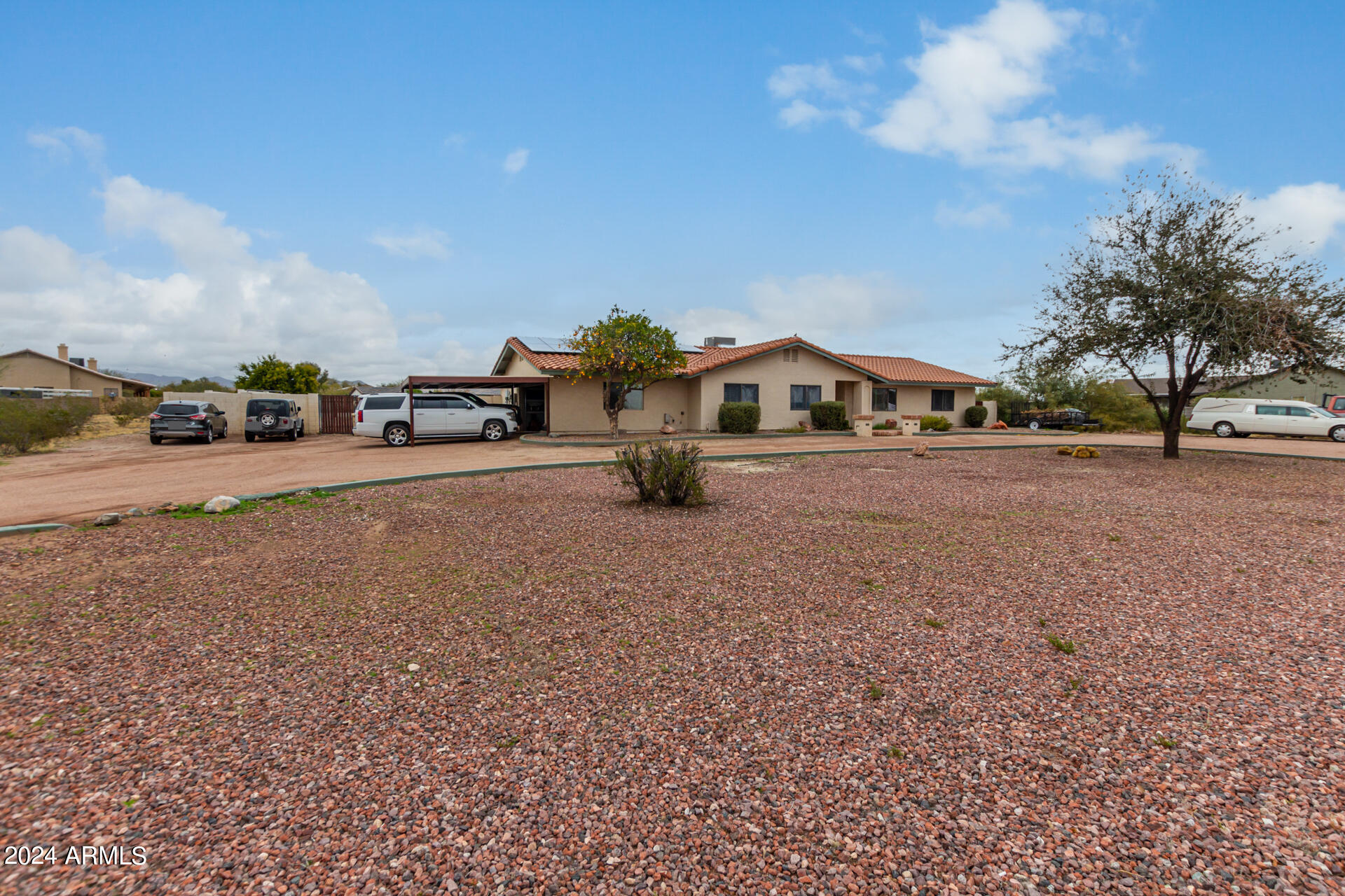 23224 W Hilton Avenue Property Photo 4