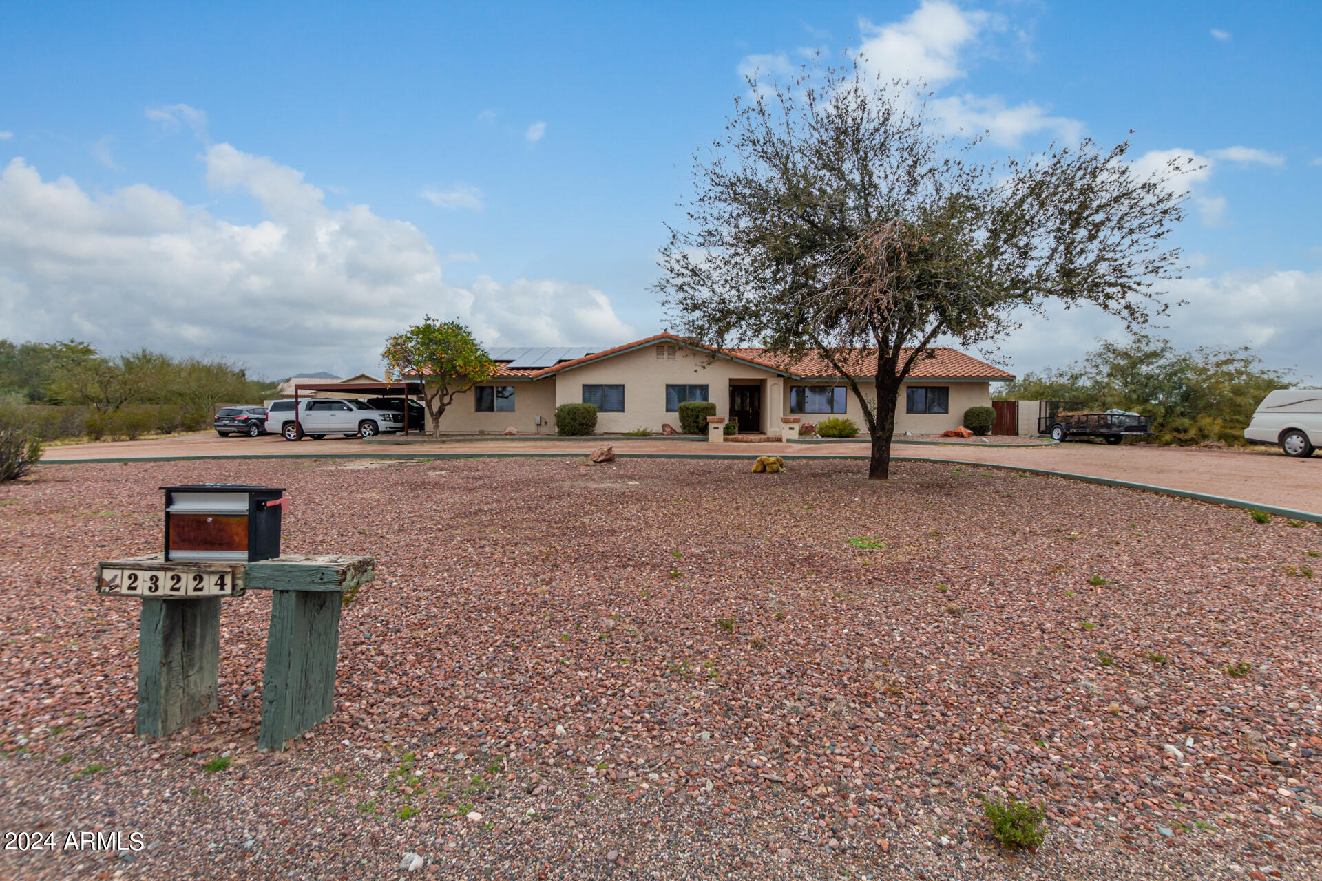 23224 W Hilton Avenue Property Photo 6
