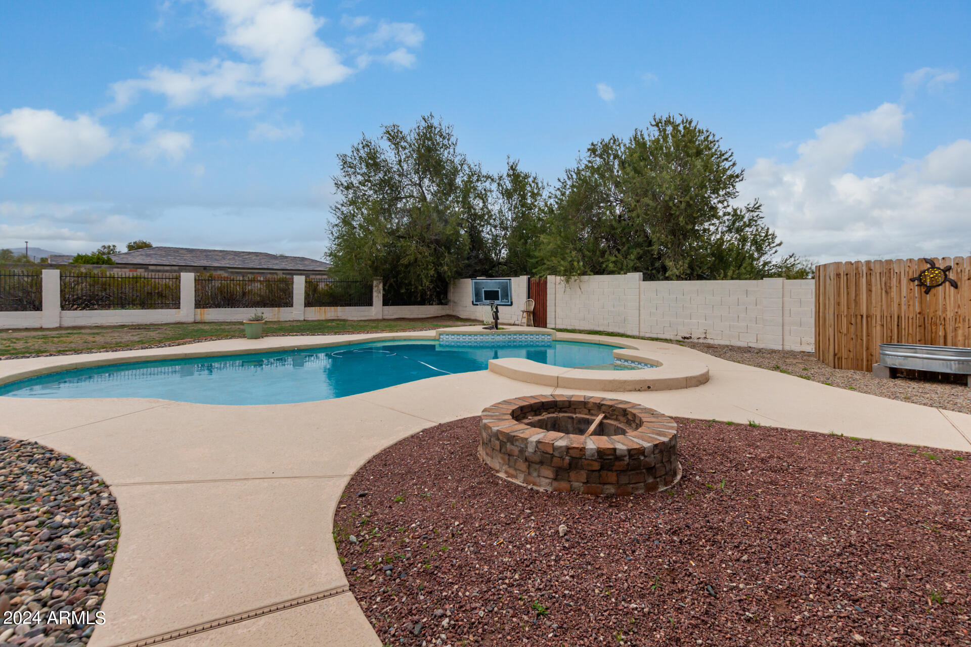 23224 W Hilton Avenue Property Photo 37