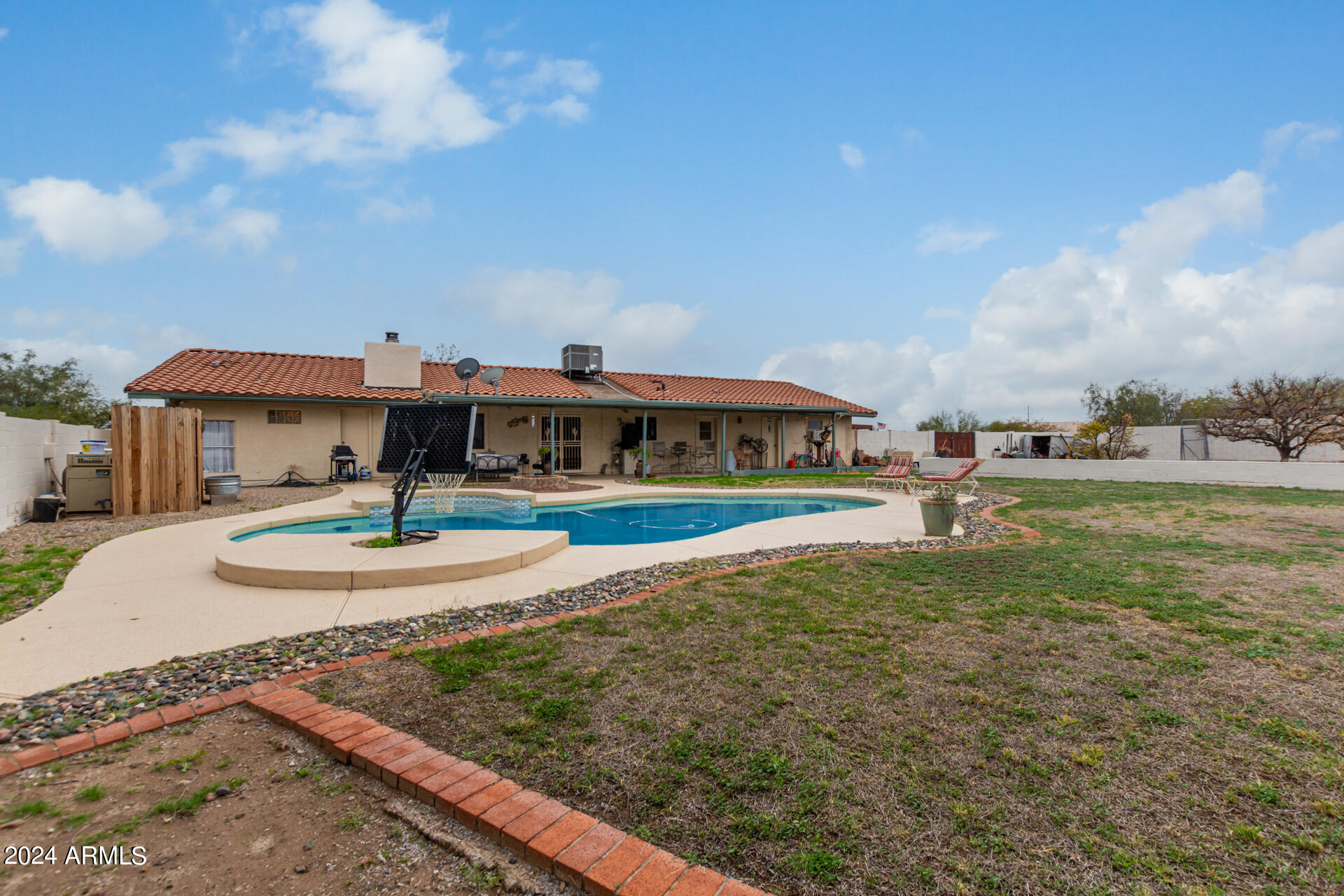 23224 W Hilton Avenue Property Photo 41