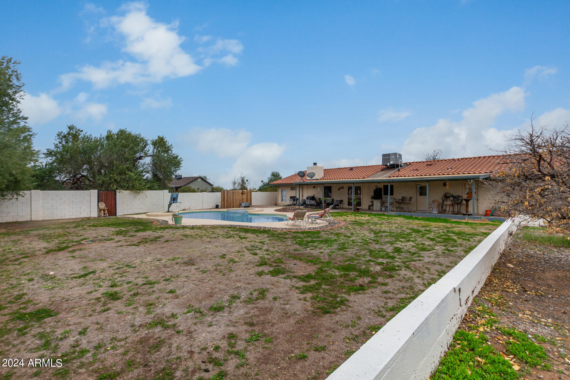 23224 W Hilton Avenue Property Photo 47