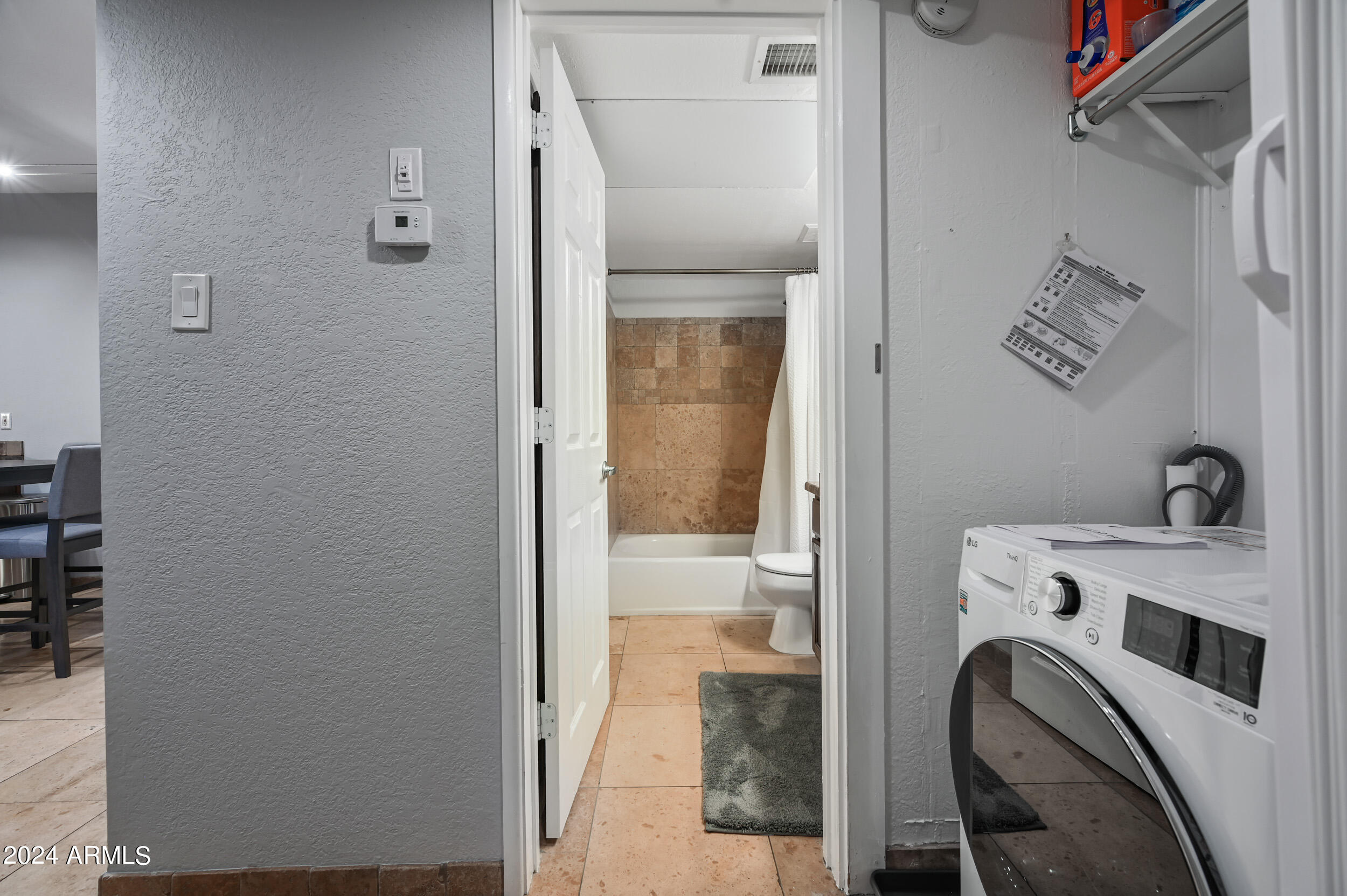 357 E Thomas Road Property Photo 14