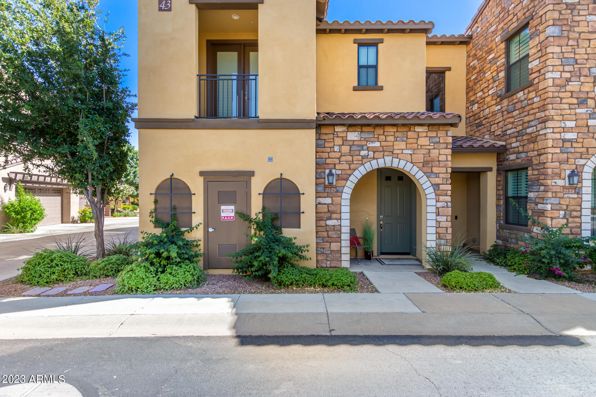4777 S Fulton Ranch Boulevard Property Photo 1