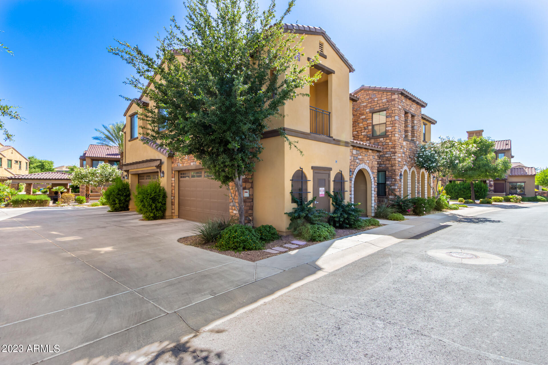 4777 S Fulton Ranch Boulevard Property Photo 2