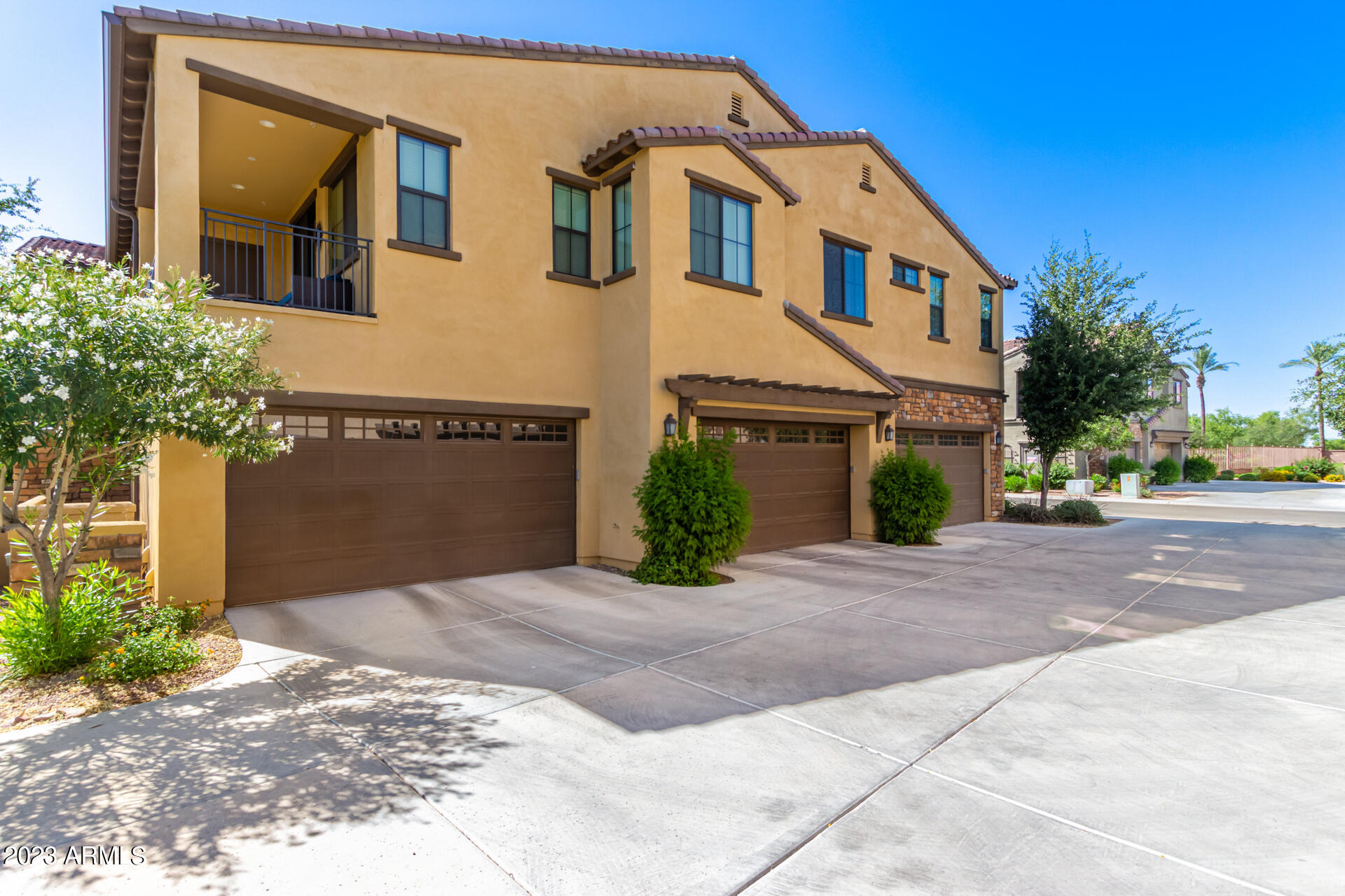 4777 S Fulton Ranch Boulevard Property Photo 3