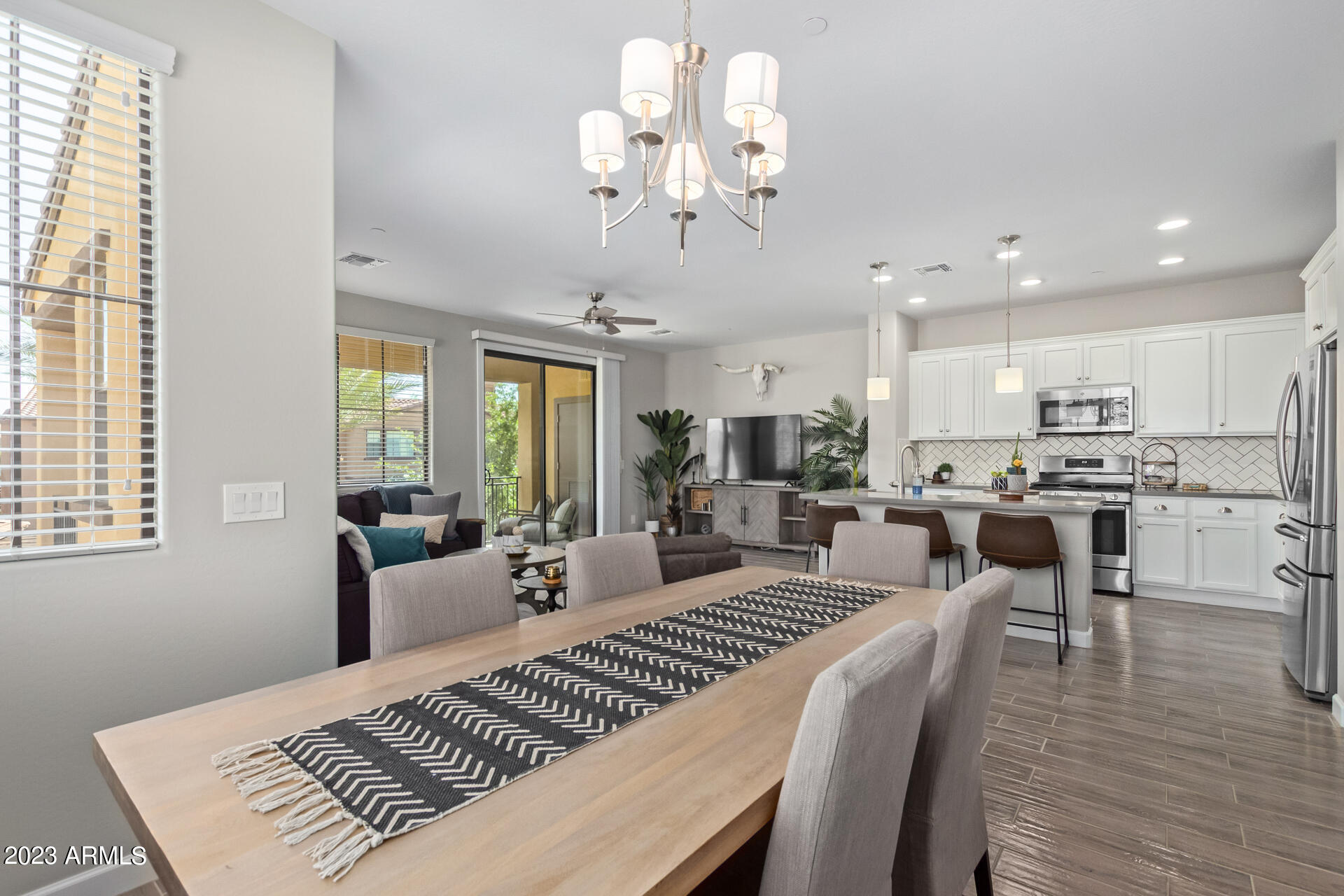 4777 S Fulton Ranch Boulevard Property Photo 10