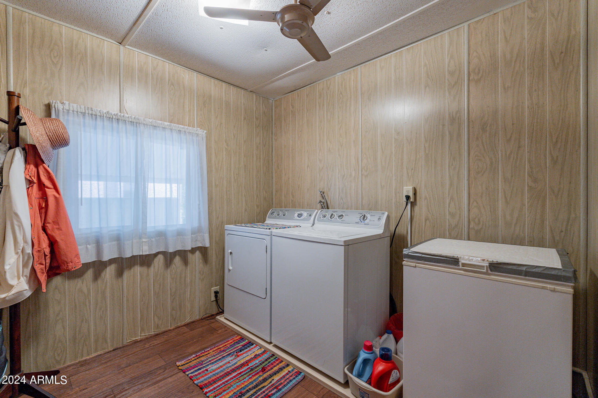 8421 E Main Street Property Photo 10