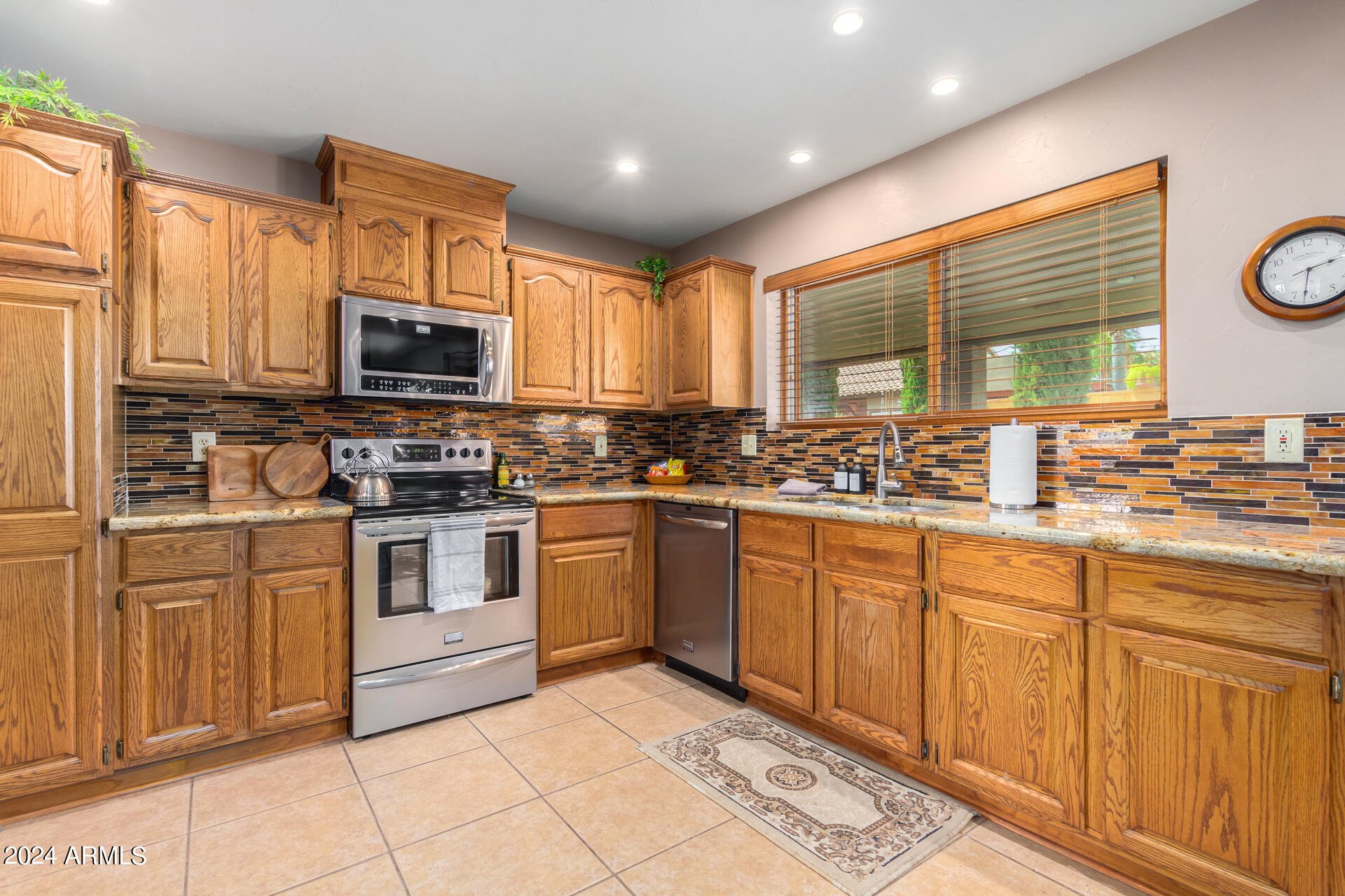 9972 E Del Monte Avenue Property Photo 13