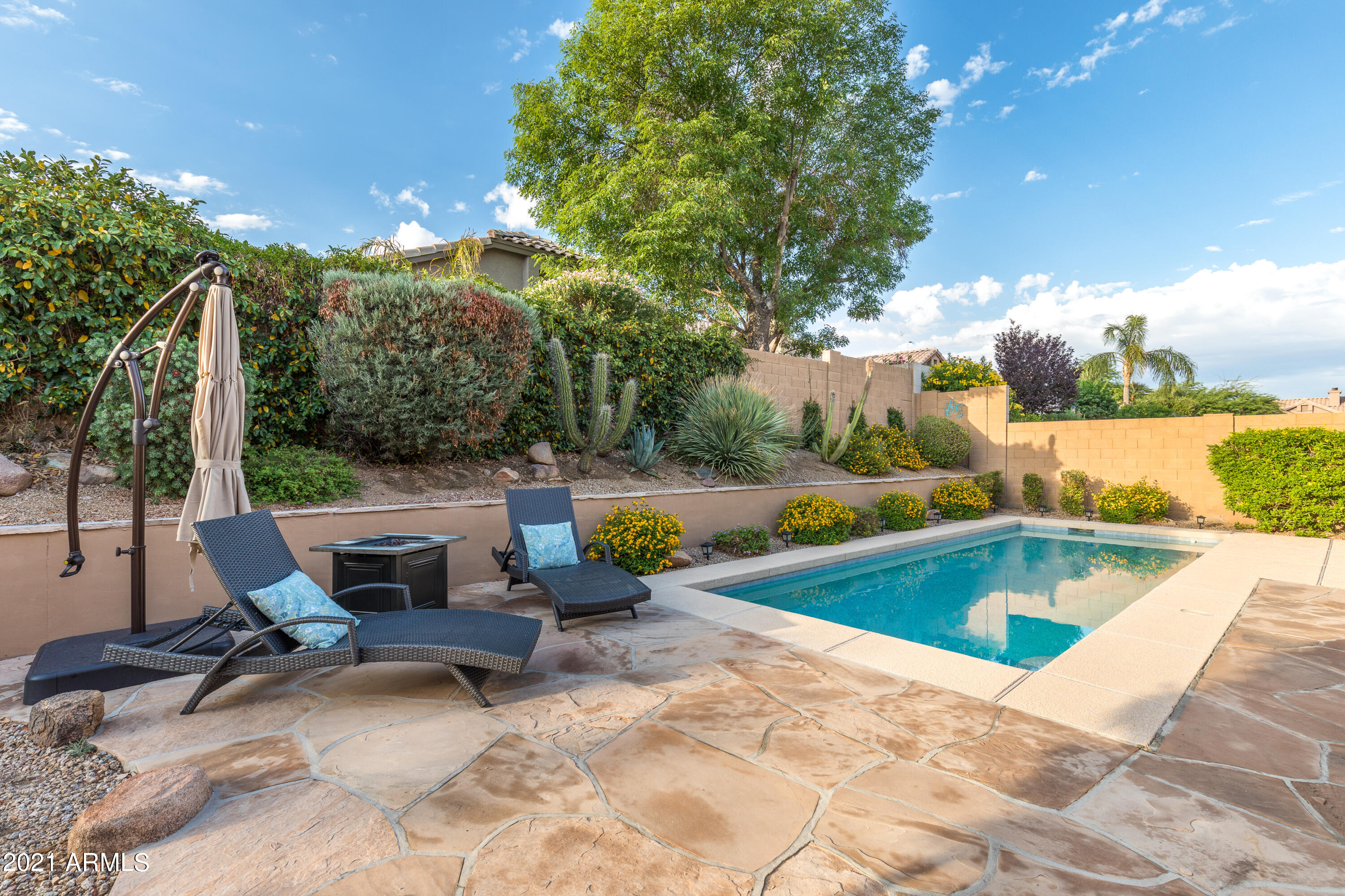 11160 E Greythorn Drive Property Photo 3