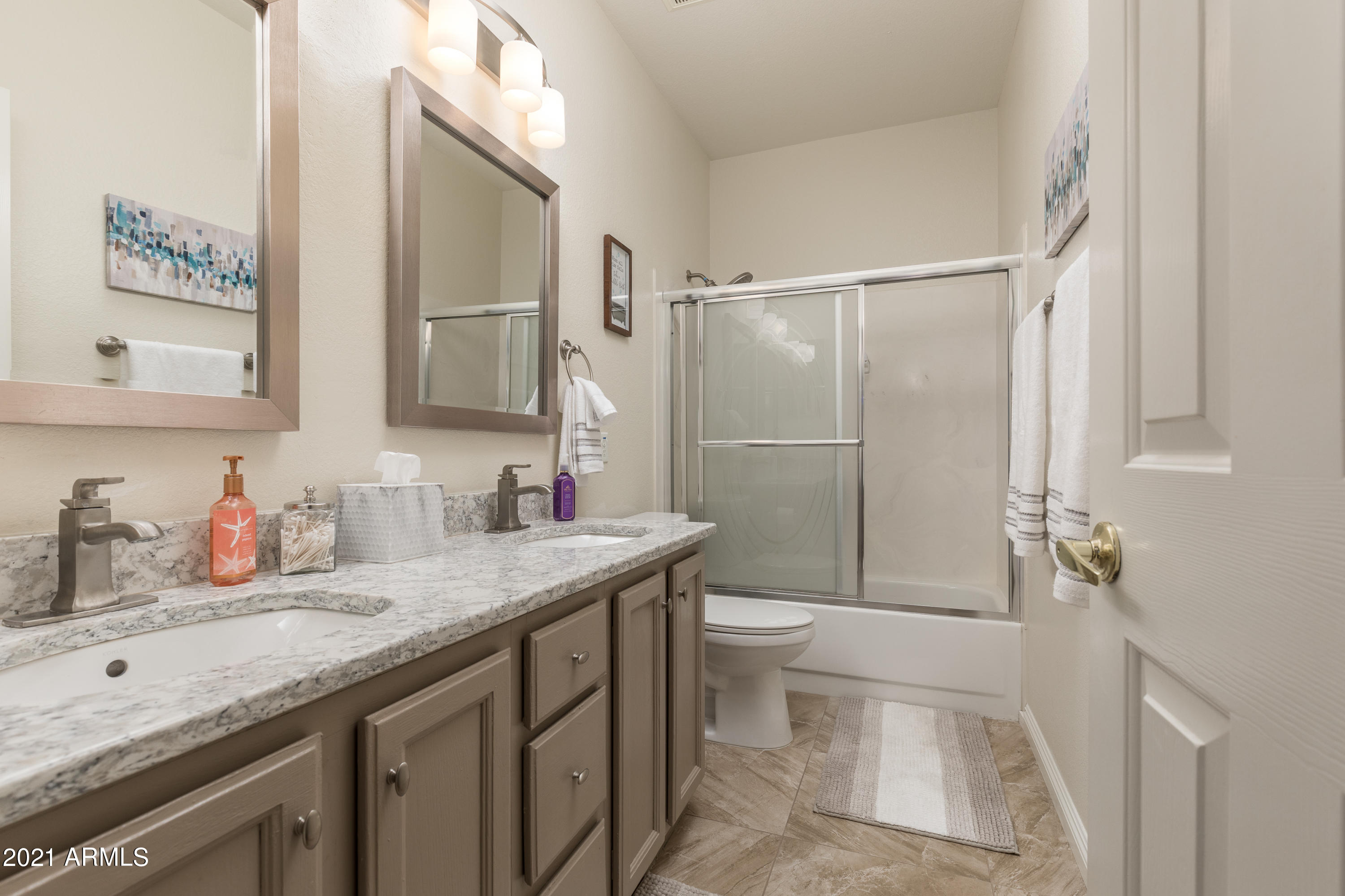 11160 E Greythorn Drive Property Photo 19