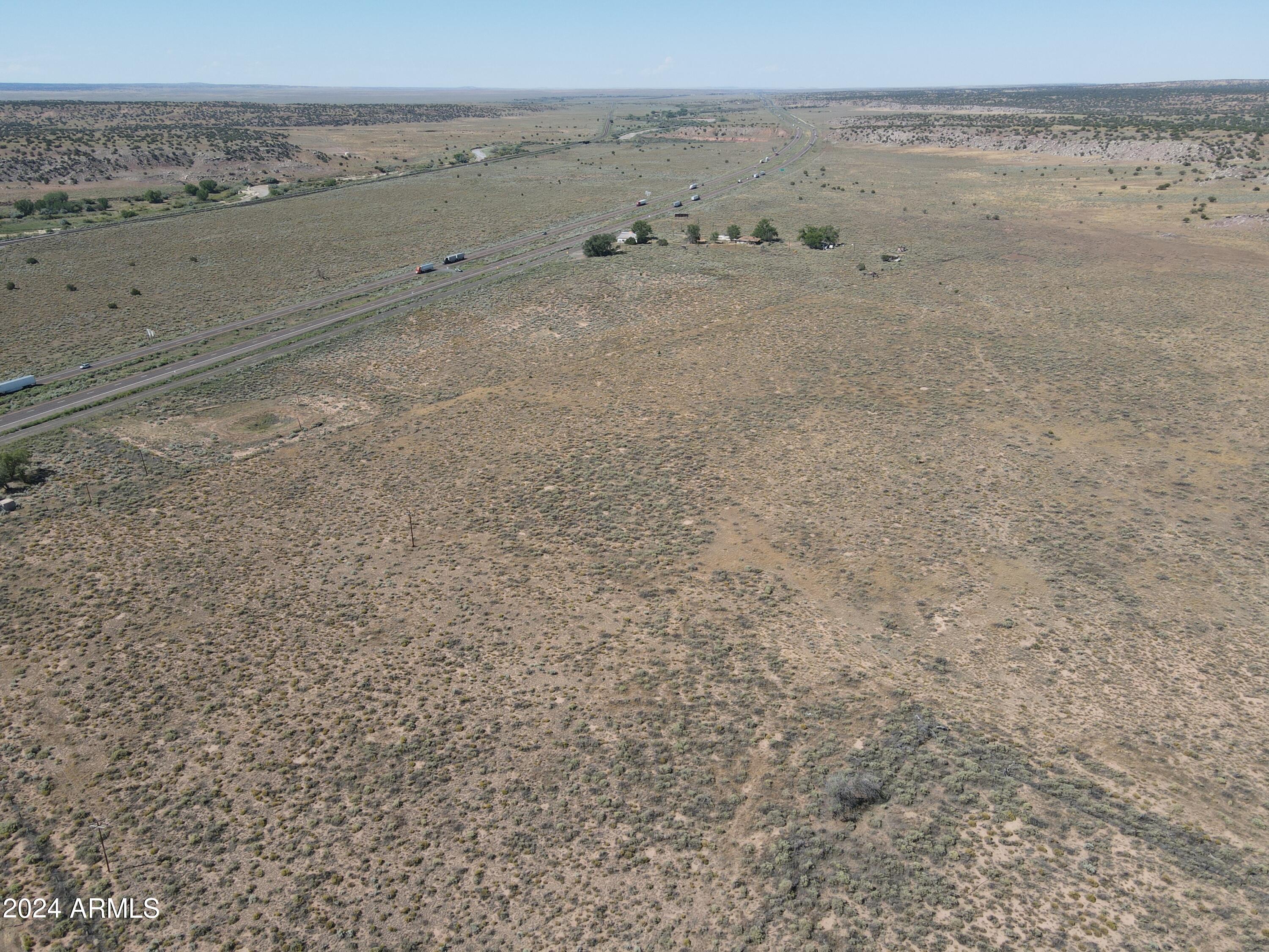 33287 W I-40 Frontage Road Property Photo 2