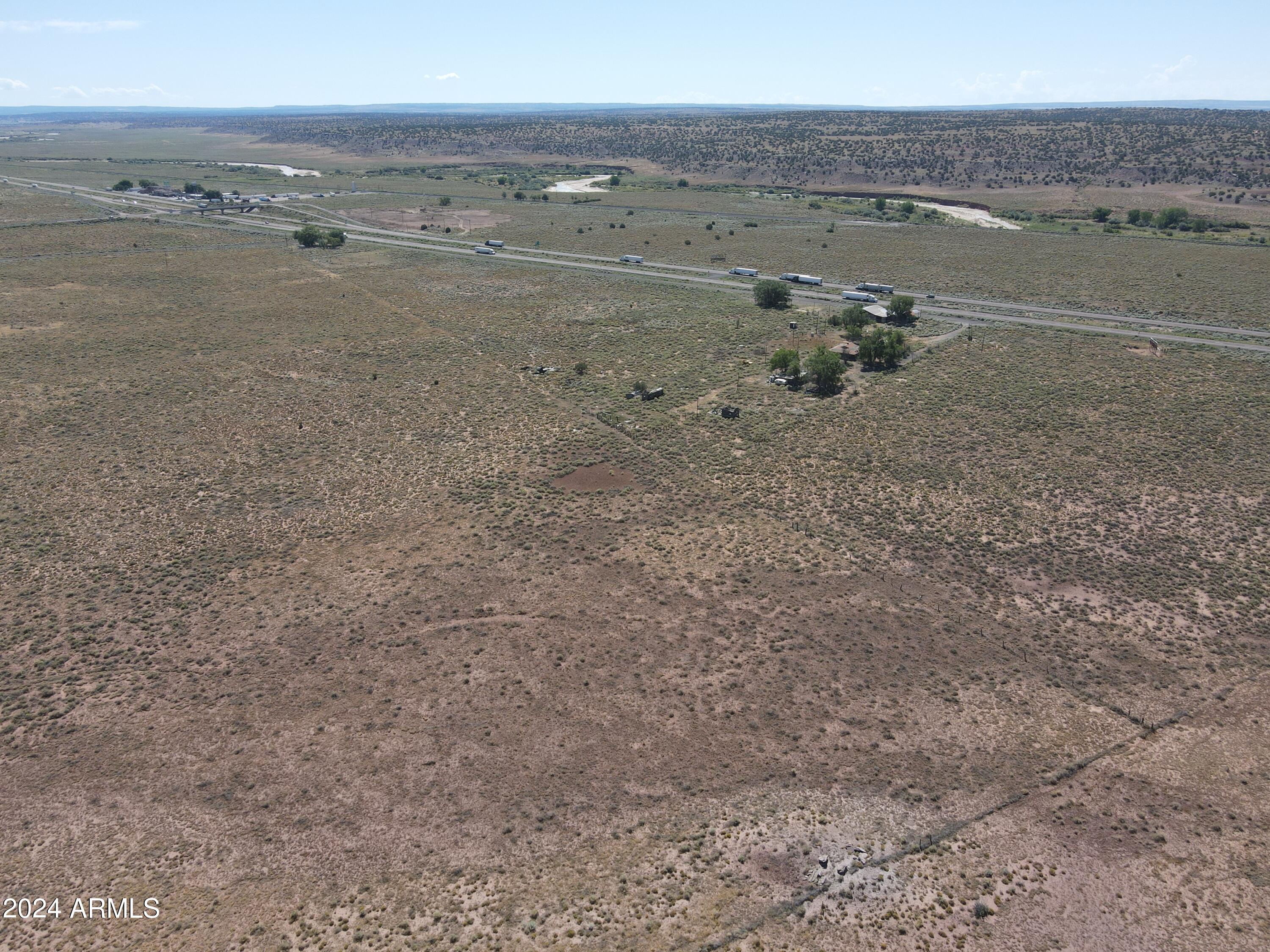 33287 W I-40 Frontage Road Property Photo 4