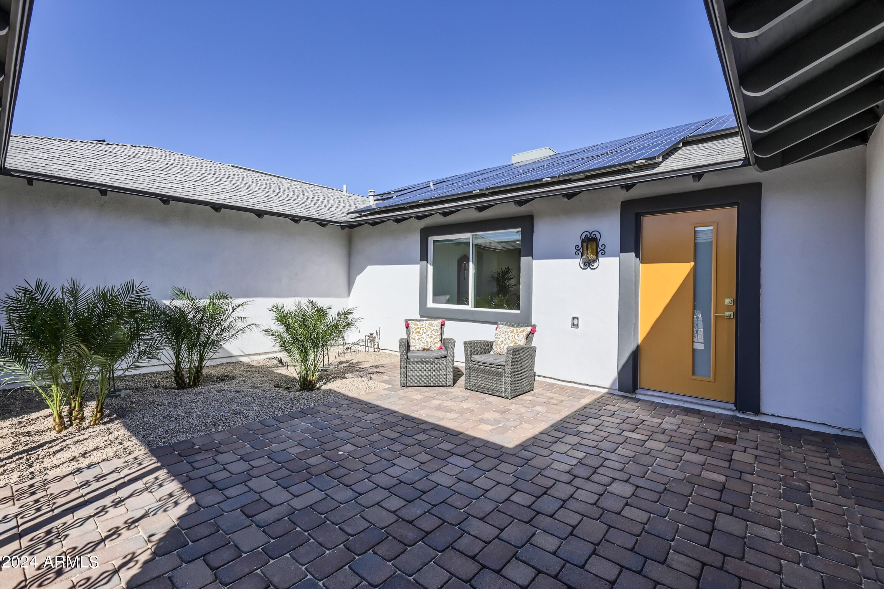 9910 W Cameo Drive Property Photo 4