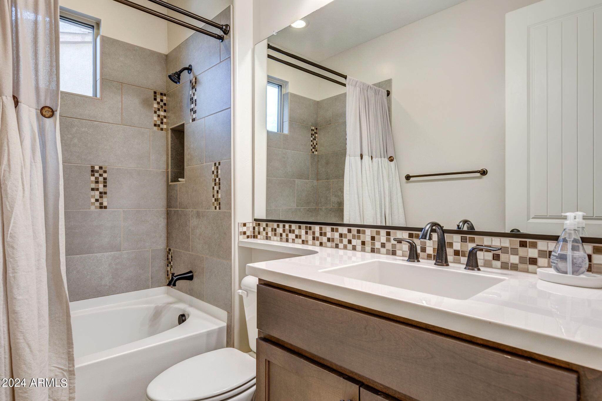 18067 E Vista Desierto Property Photo 20