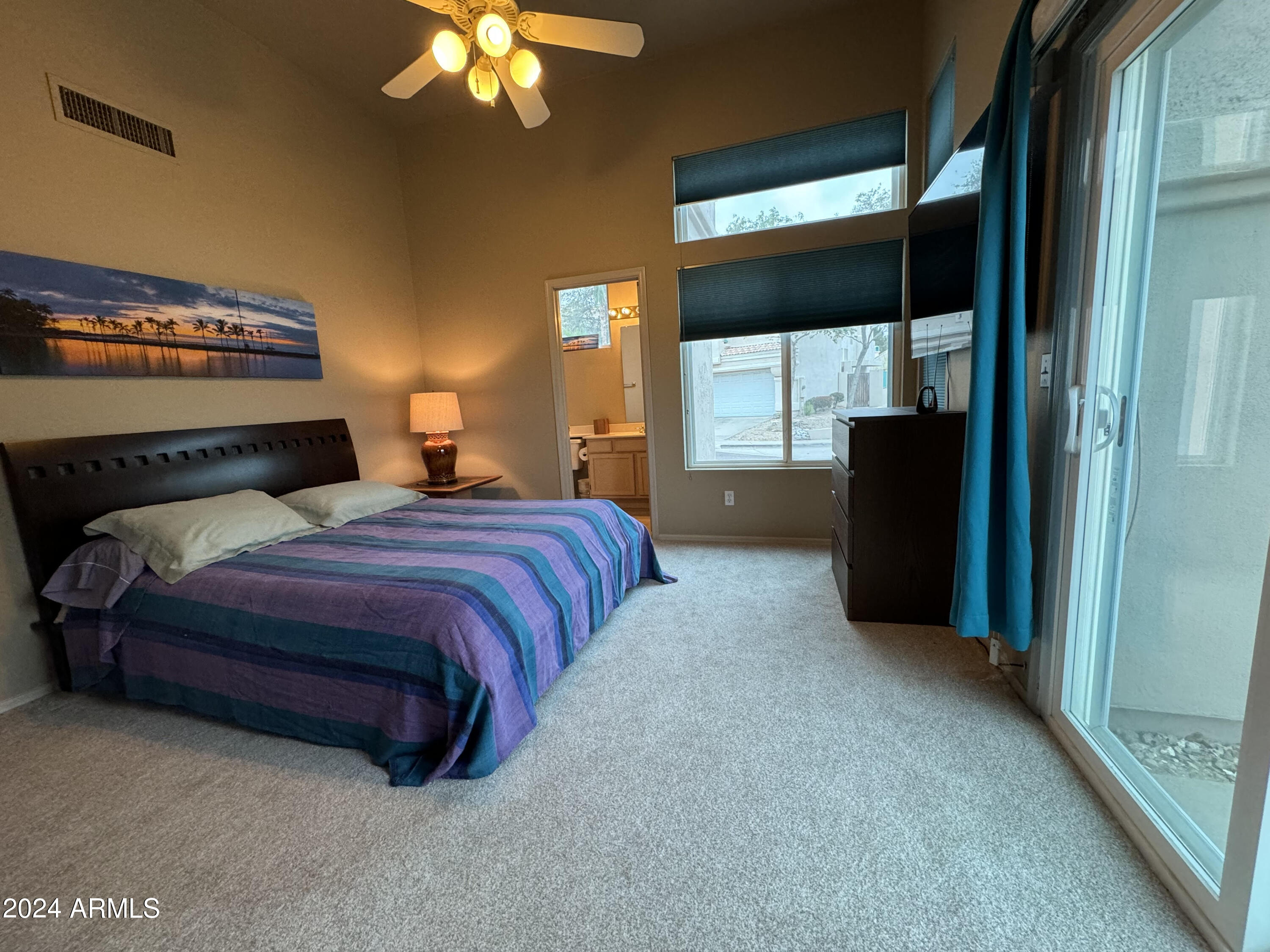 1134 E Amberwood Drive Property Photo 13