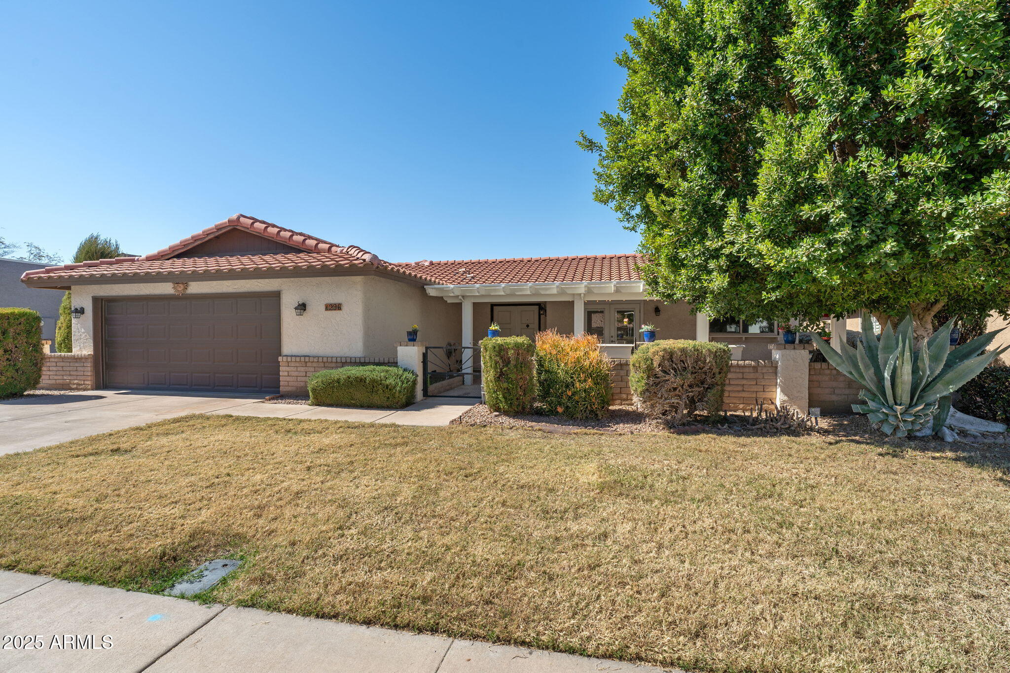1296 Leisure World Property Photo 1