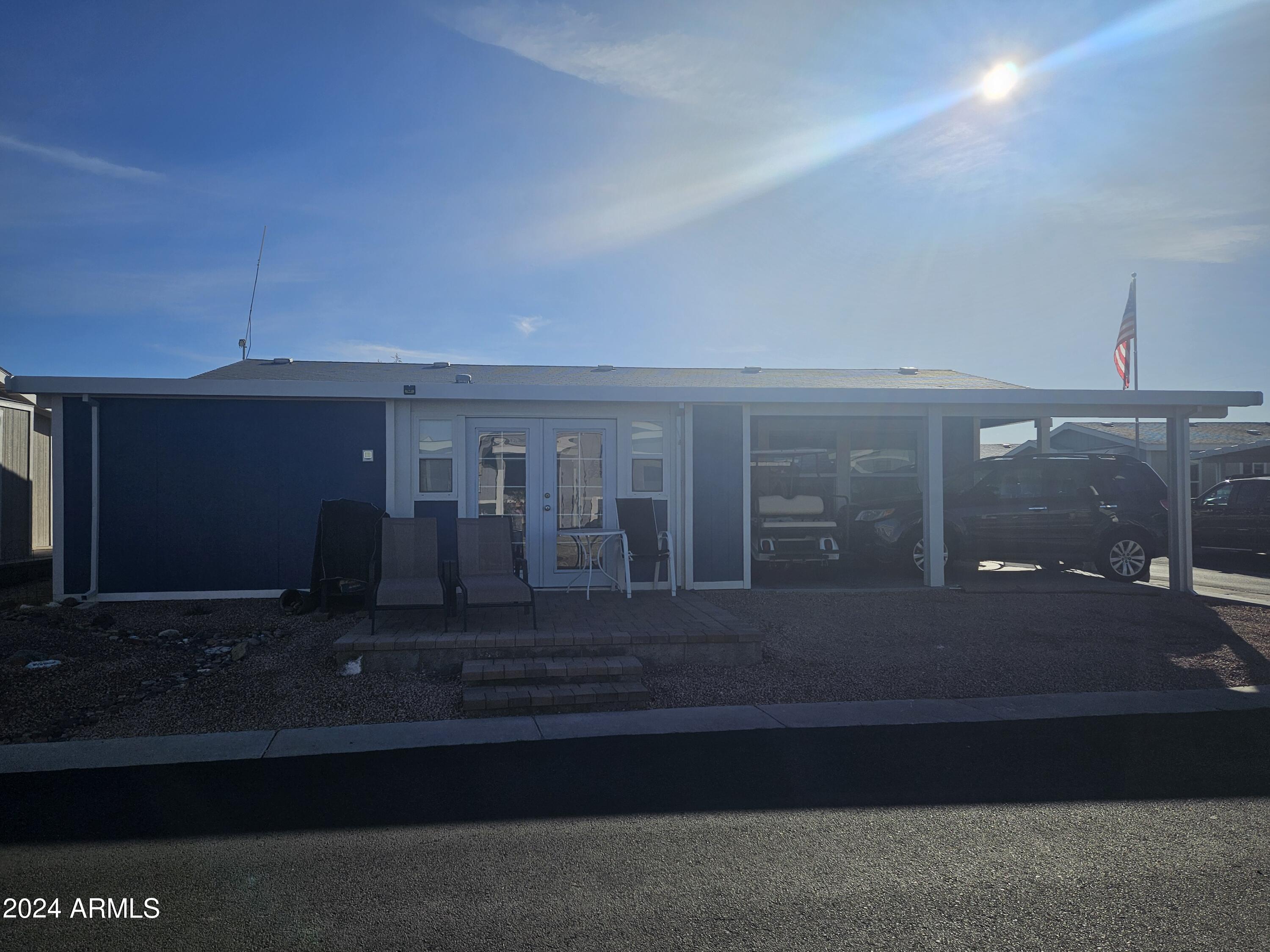 650 N Hawes Road Property Photo 6