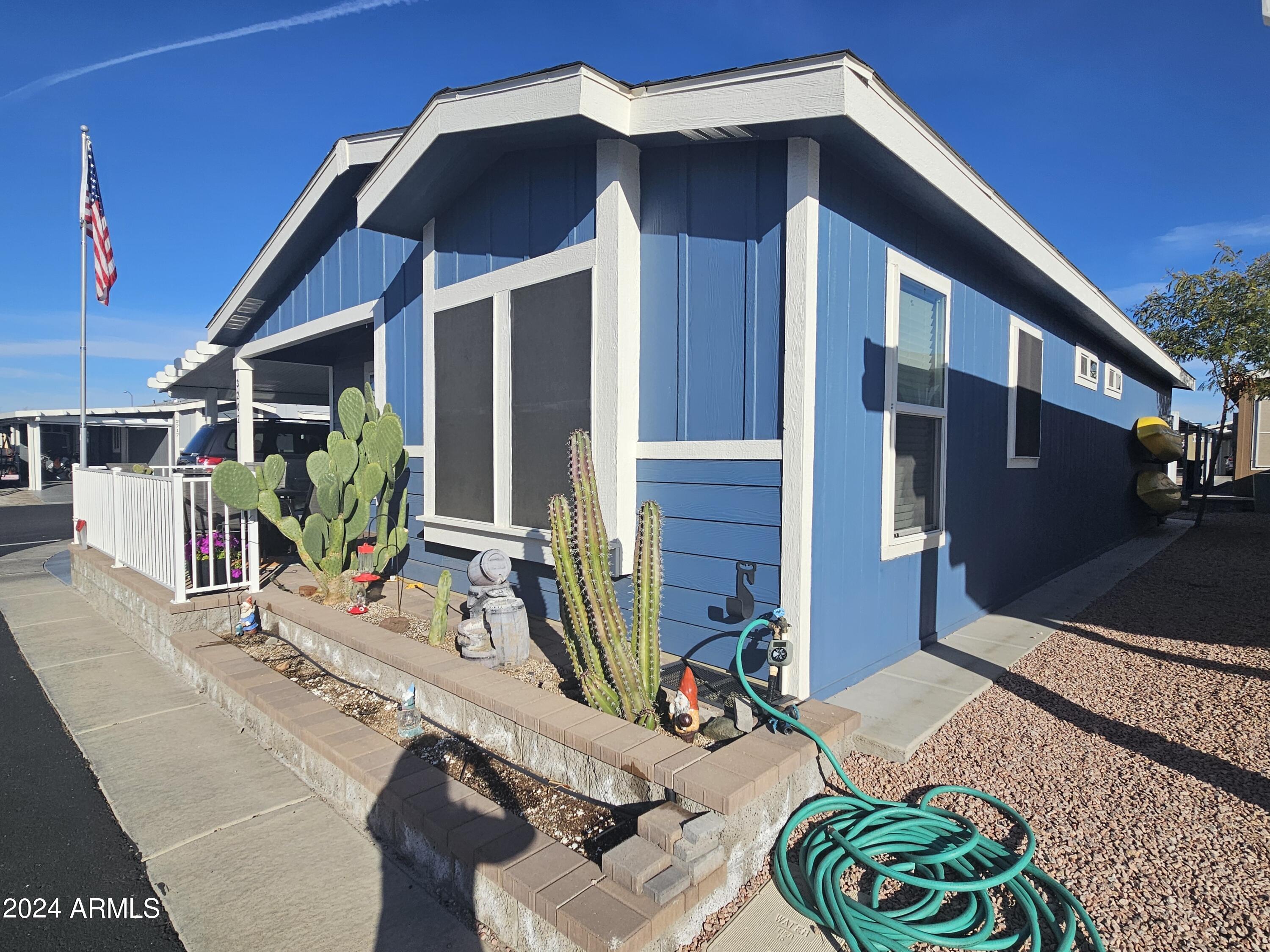 650 N Hawes Road Property Photo 8