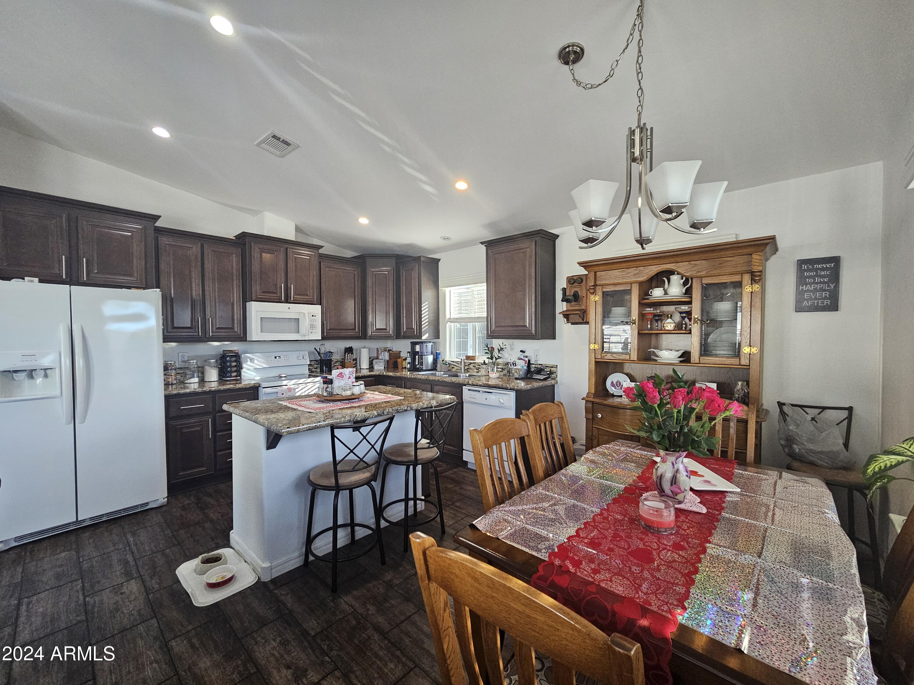 650 N Hawes Road Property Photo 15