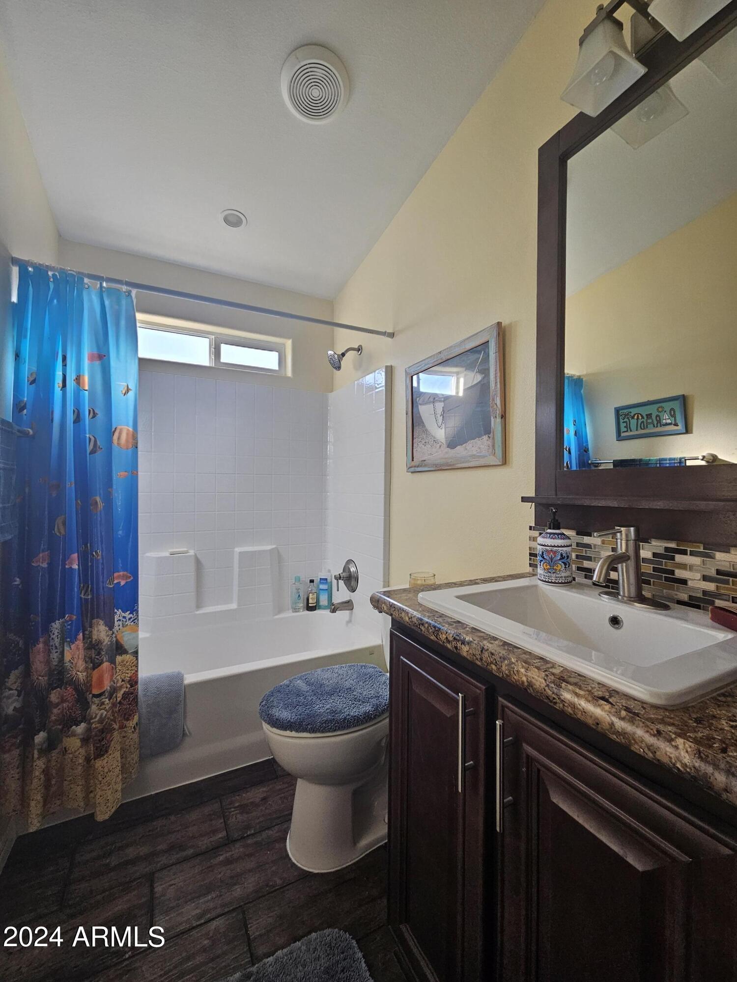 650 N Hawes Road Property Photo 18