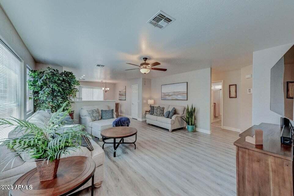 2477 E Meadow Land Drive Property Photo 6