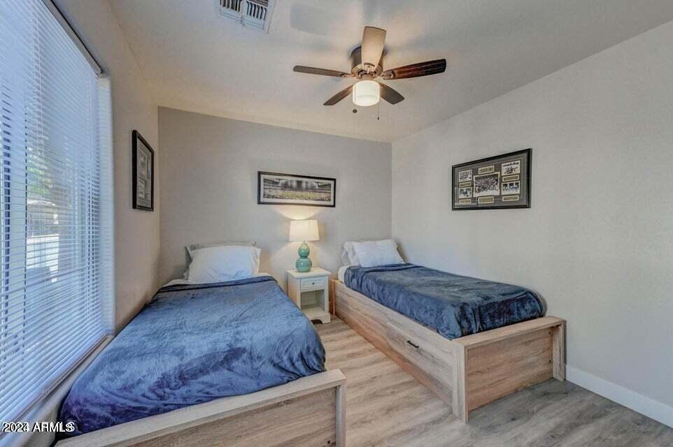 2477 E Meadow Land Drive Property Photo 11
