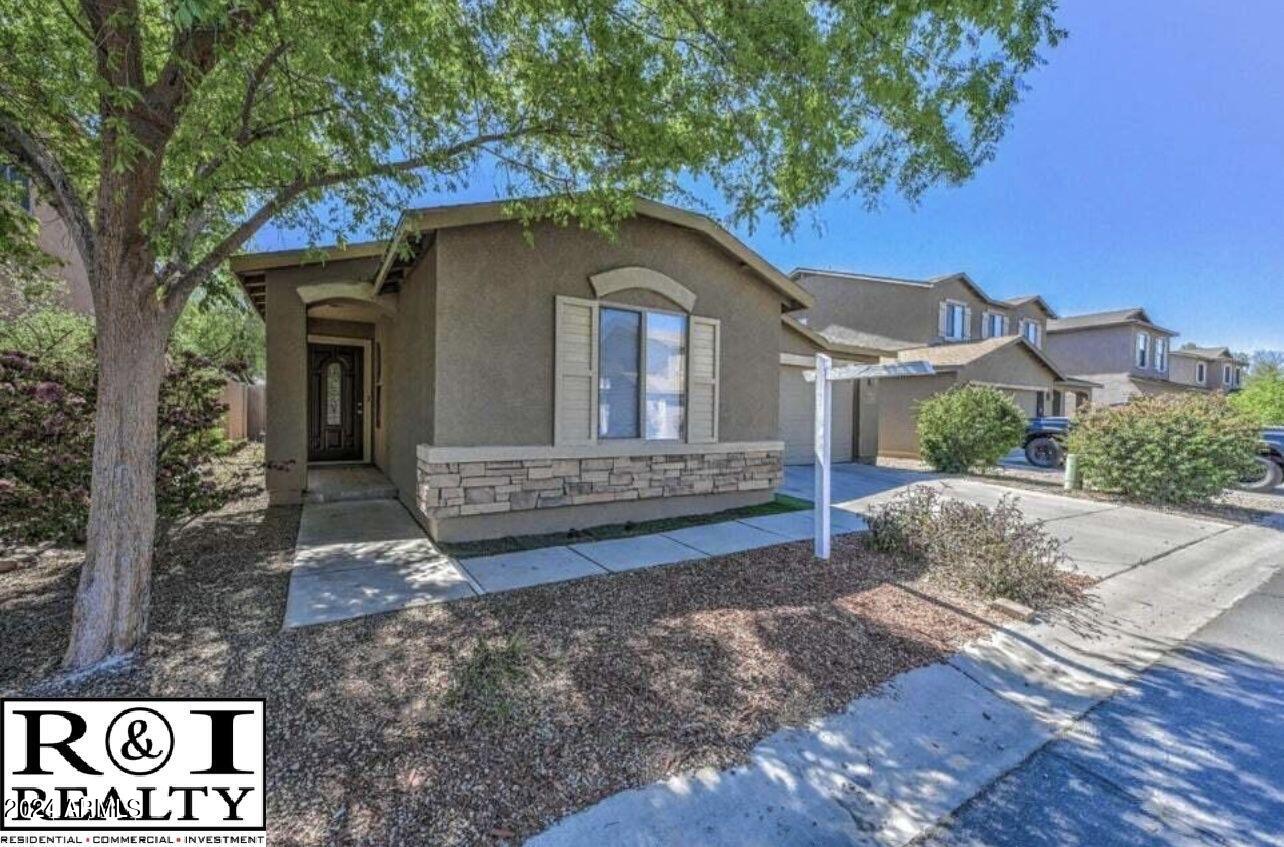 2477 E Meadow Land Drive Property Photo 18