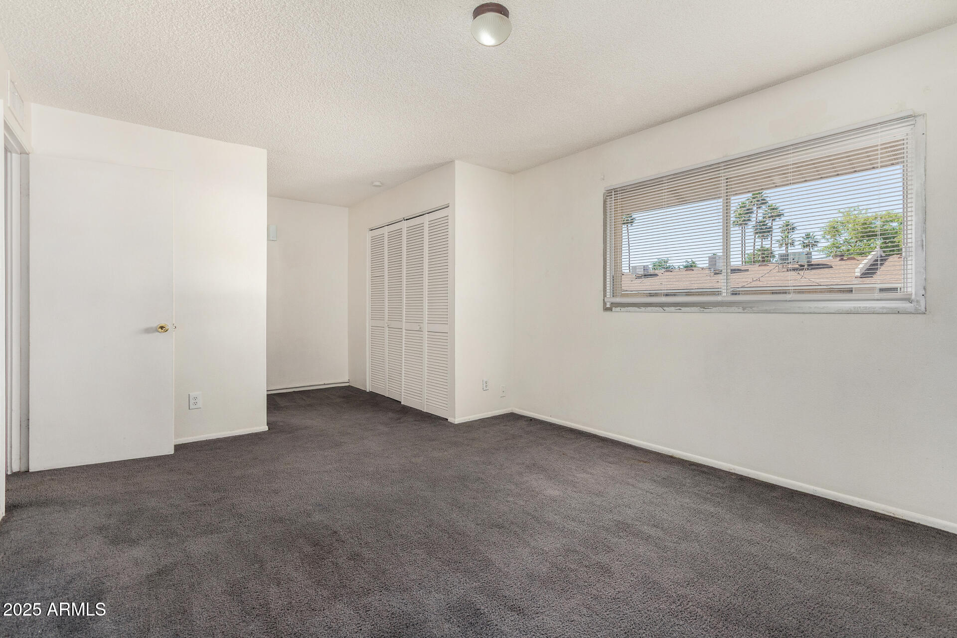 1673 W Hazelwood Street Property Photo 18