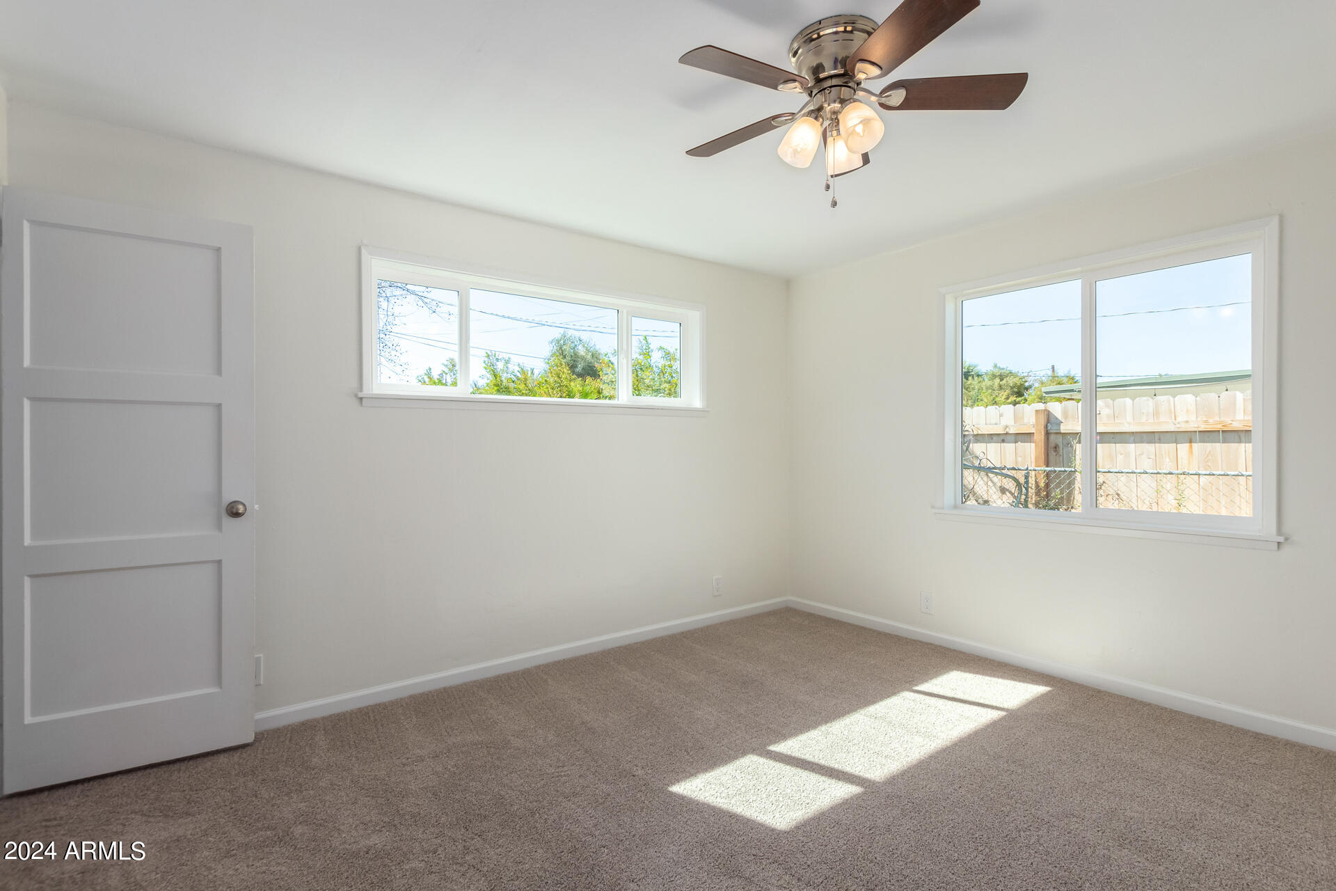 1401 E Osborn Road Property Photo 20