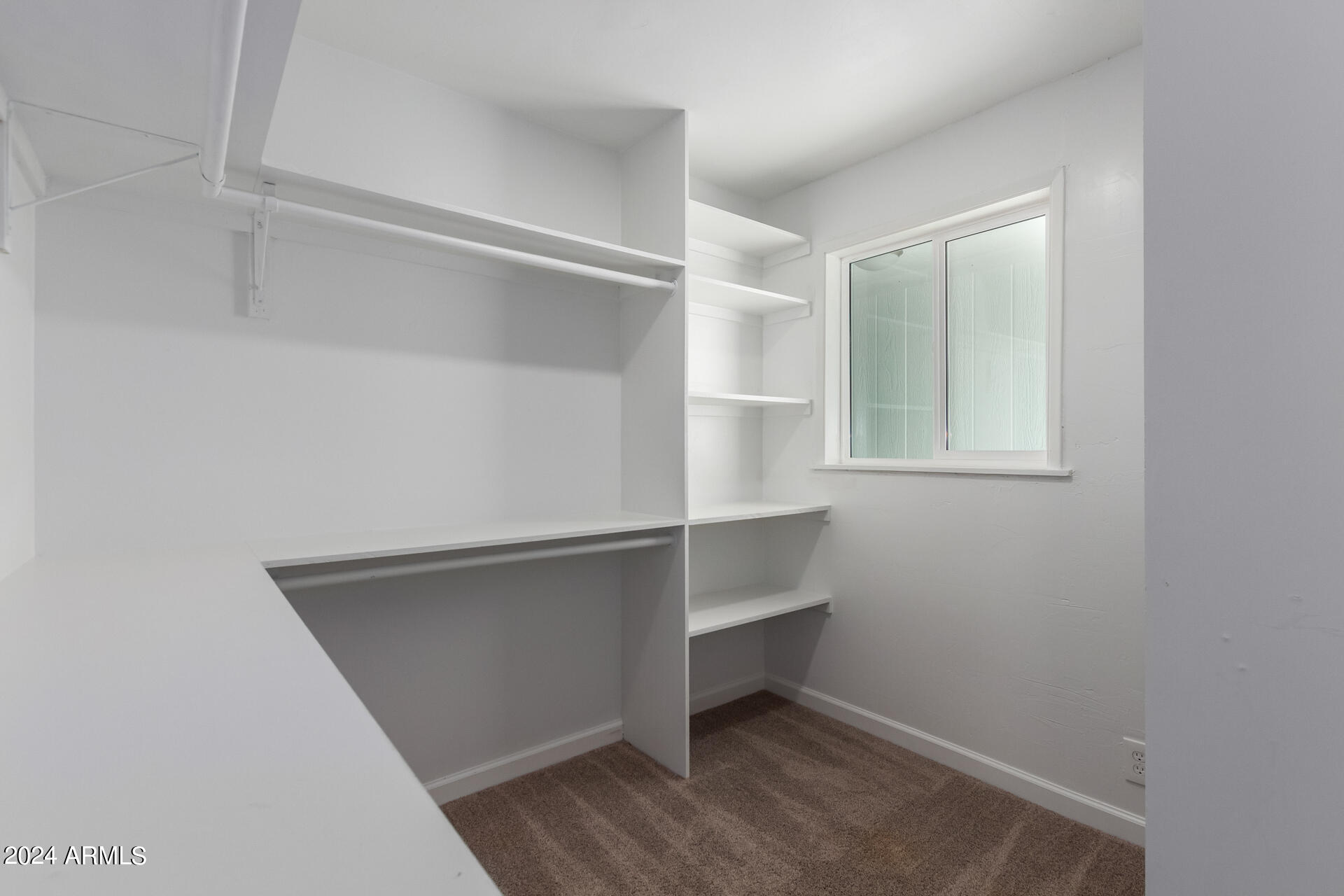 1401 E Osborn Road Property Photo 23