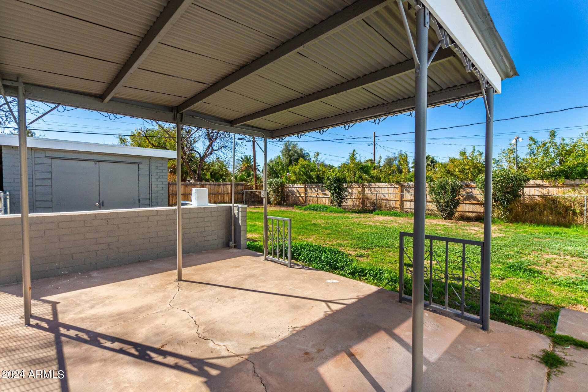 1401 E Osborn Road Property Photo 31