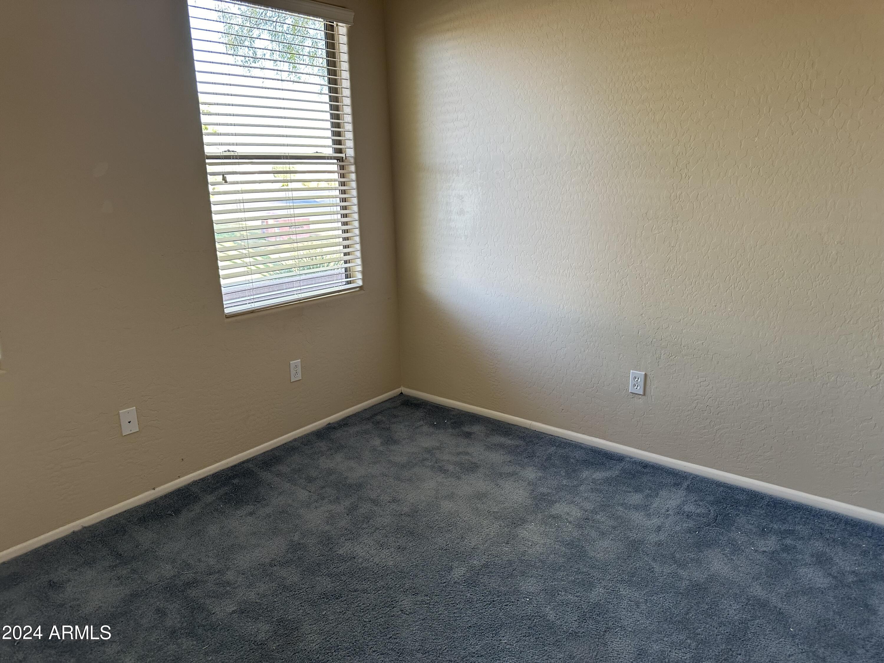 17626 W Calistoga Drive Property Photo 14