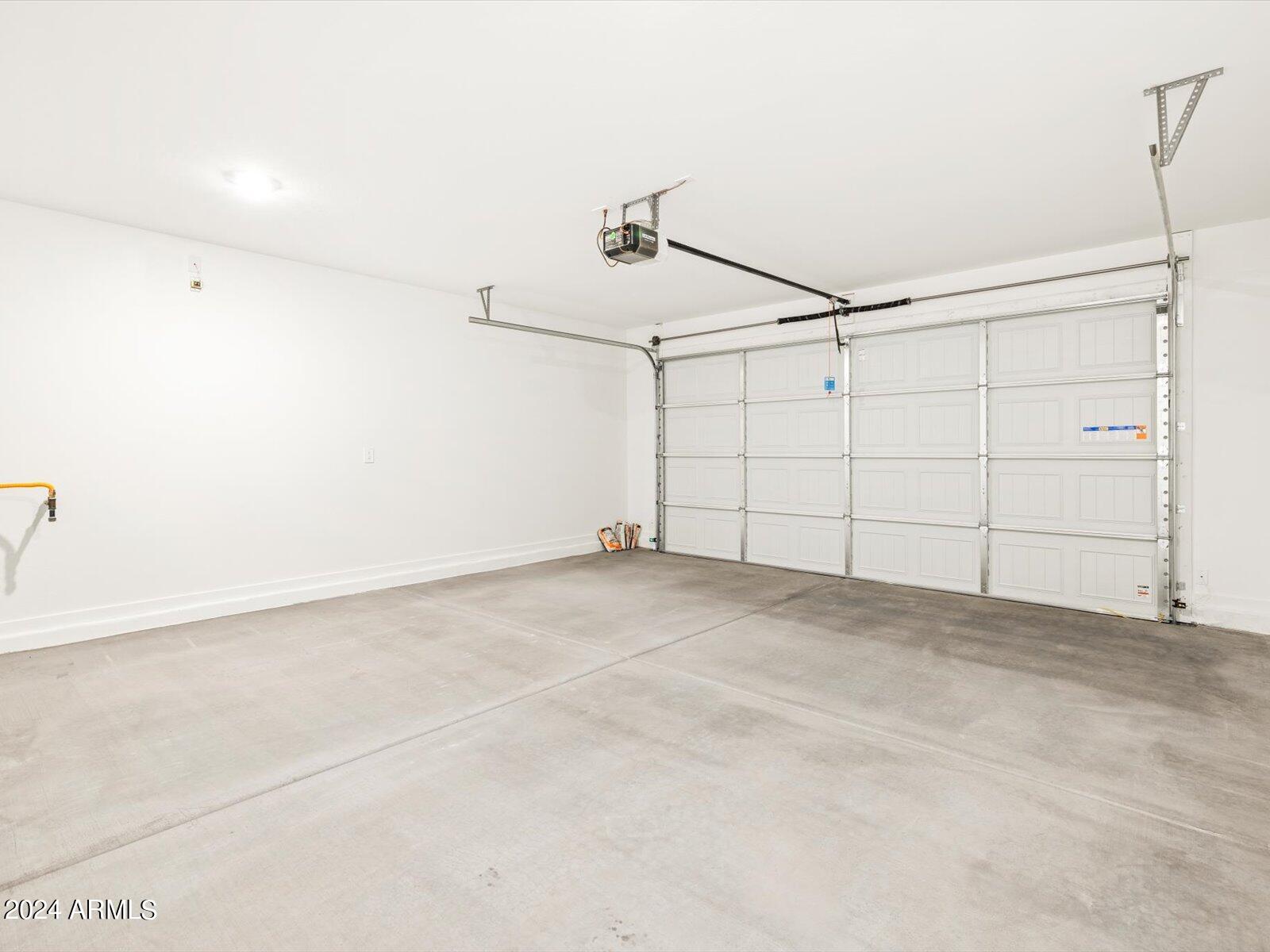 16076 W El Cortez Place Property Photo 8