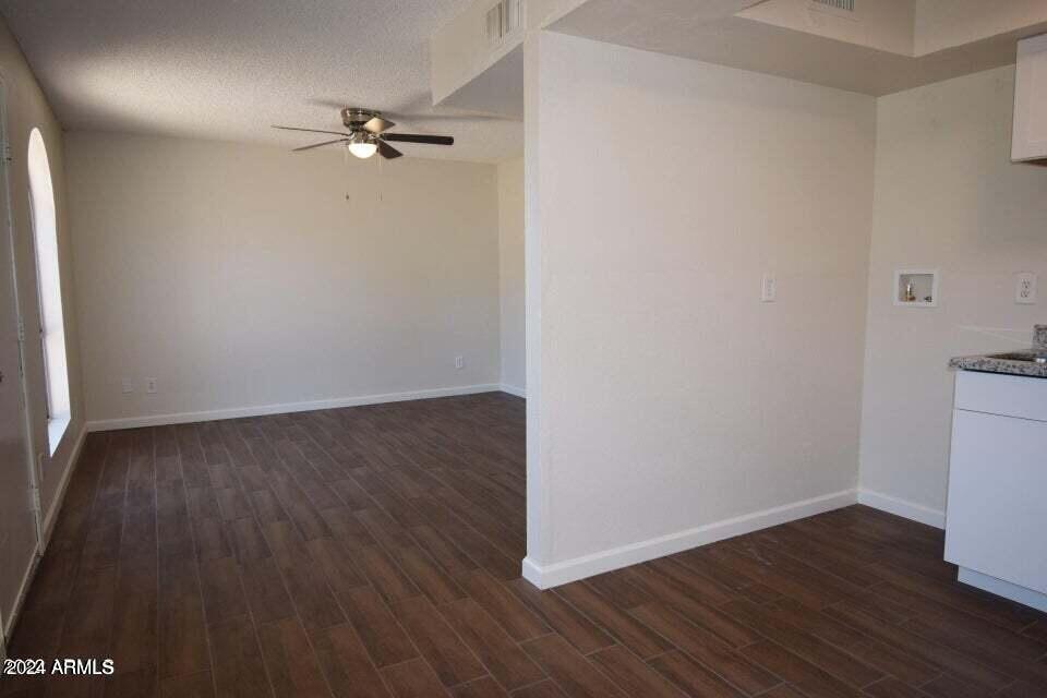 9222 N 35th Avenue Property Photo 7