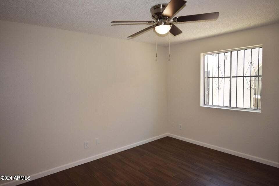 9222 N 35th Avenue Property Photo 10