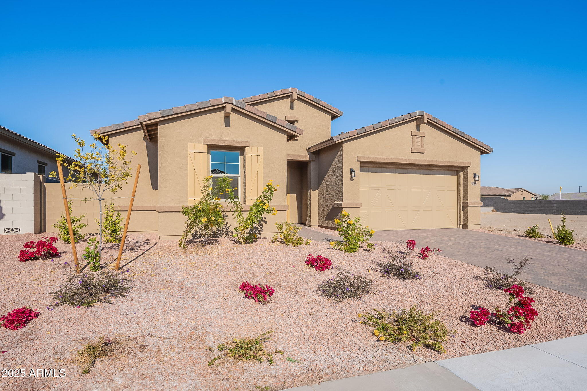 20234 W Catalina Drive Property Photo 2
