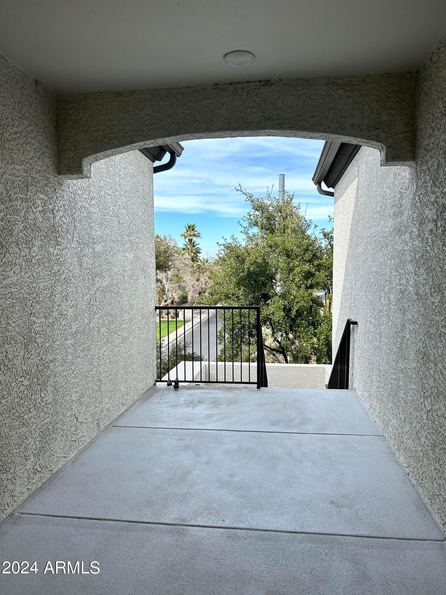 3302 N 7th Street Property Photo 4
